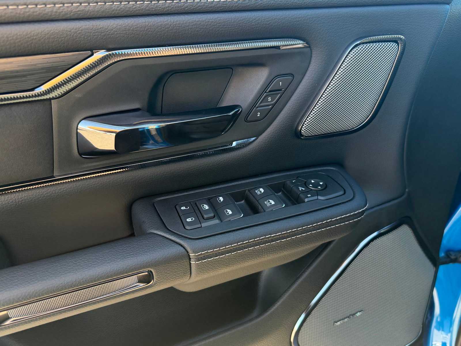 Thumbnail: 2026 RAM 1500 - 25