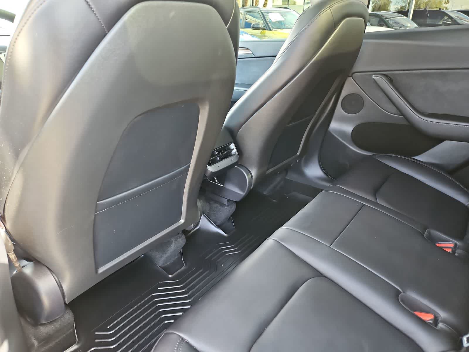 Thumbnail: 2025 Tesla Model Y - 17