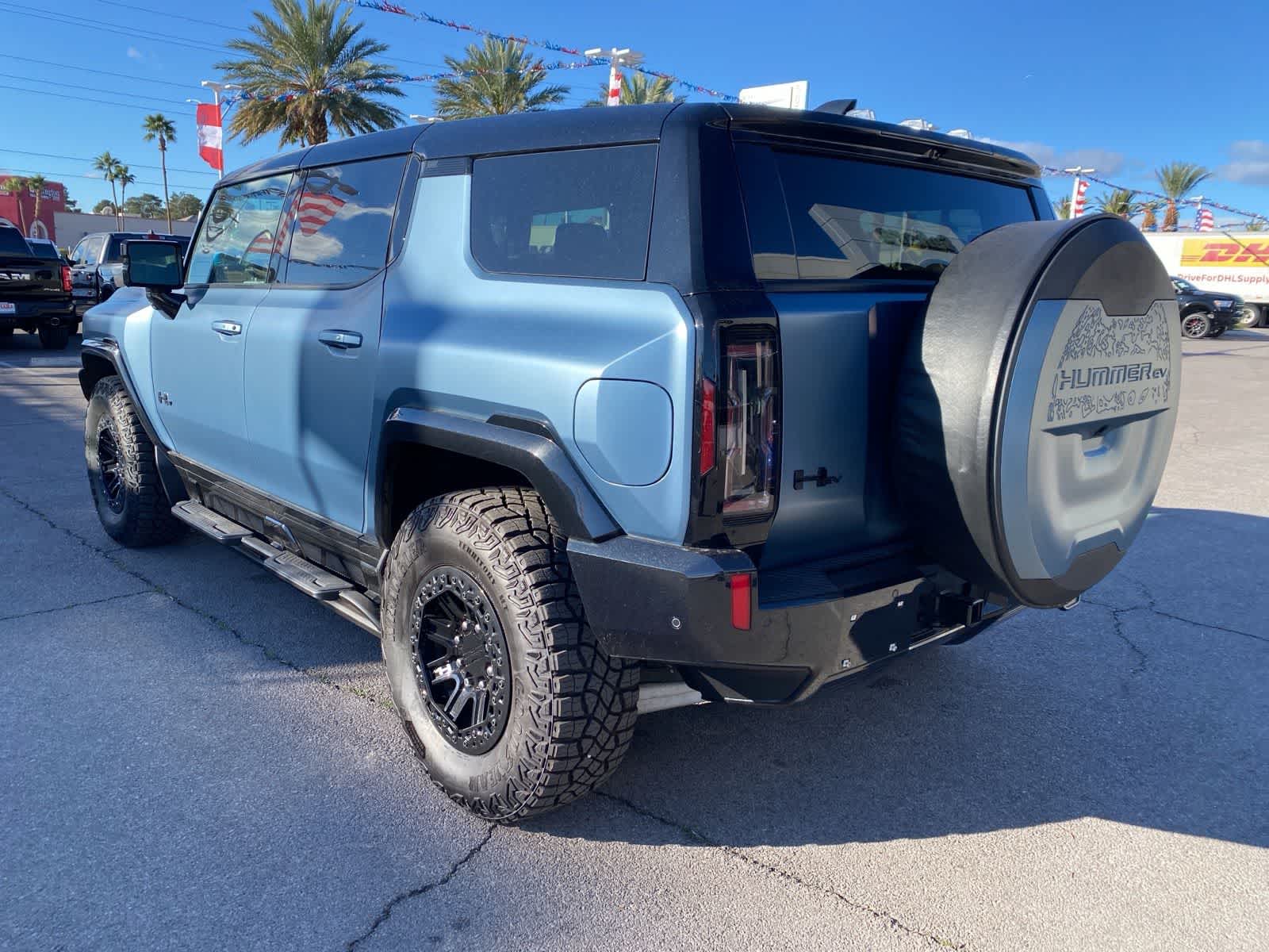 Thumbnail: 2024 GMC Hummer EV - 9