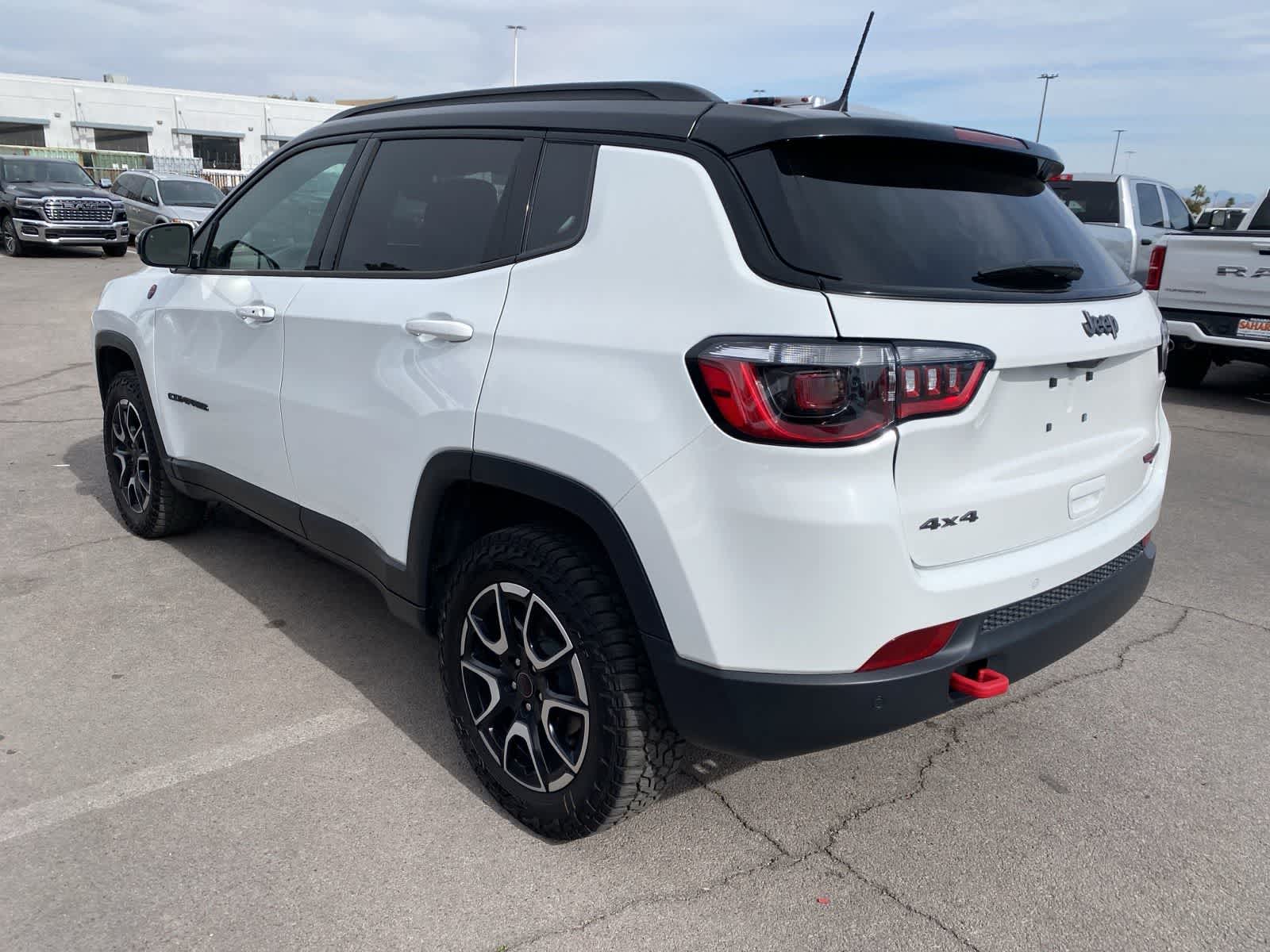 Thumbnail: 2025 Jeep Compass - 9