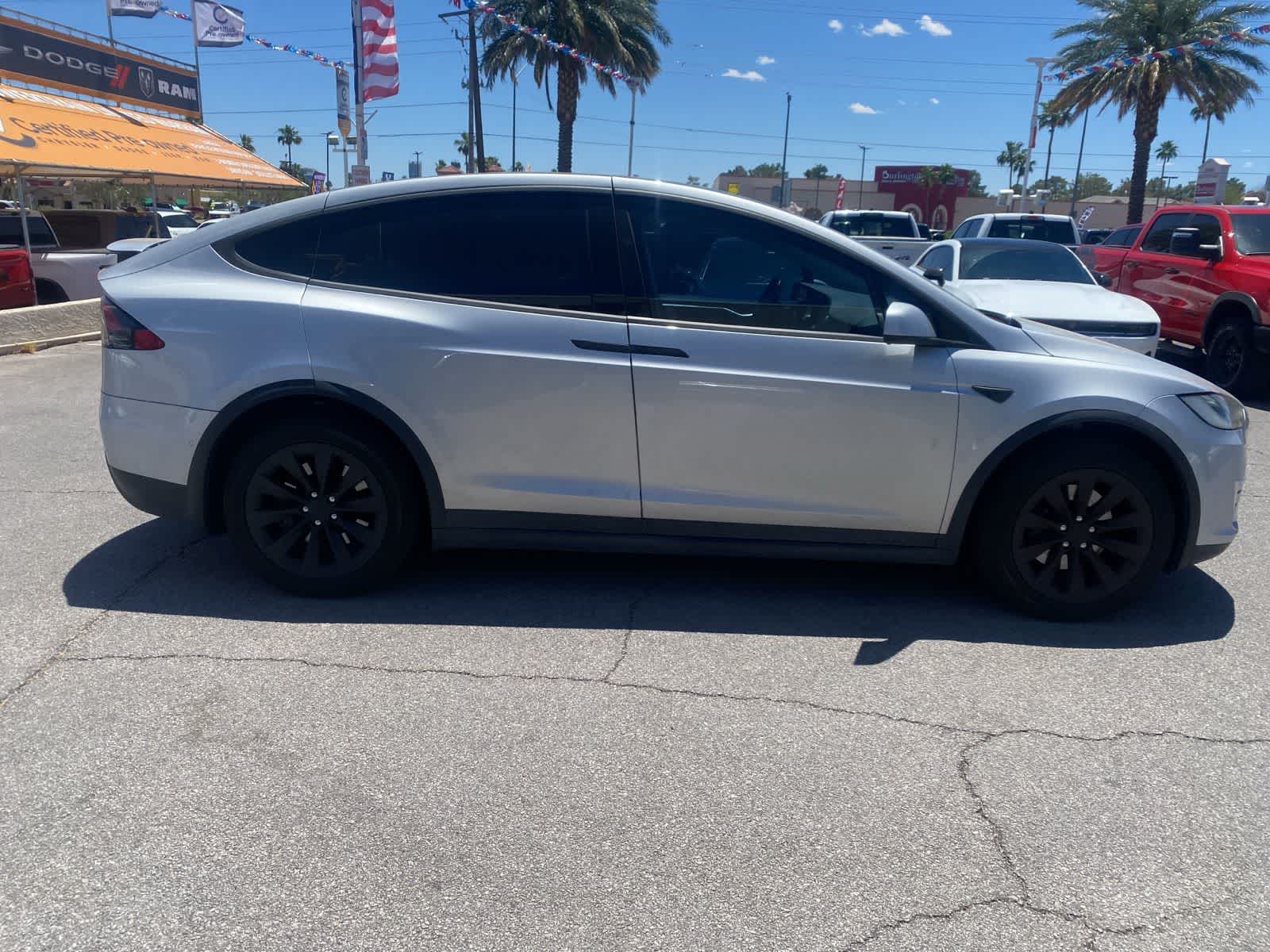 Thumbnail: 2018 Tesla Model X - 5