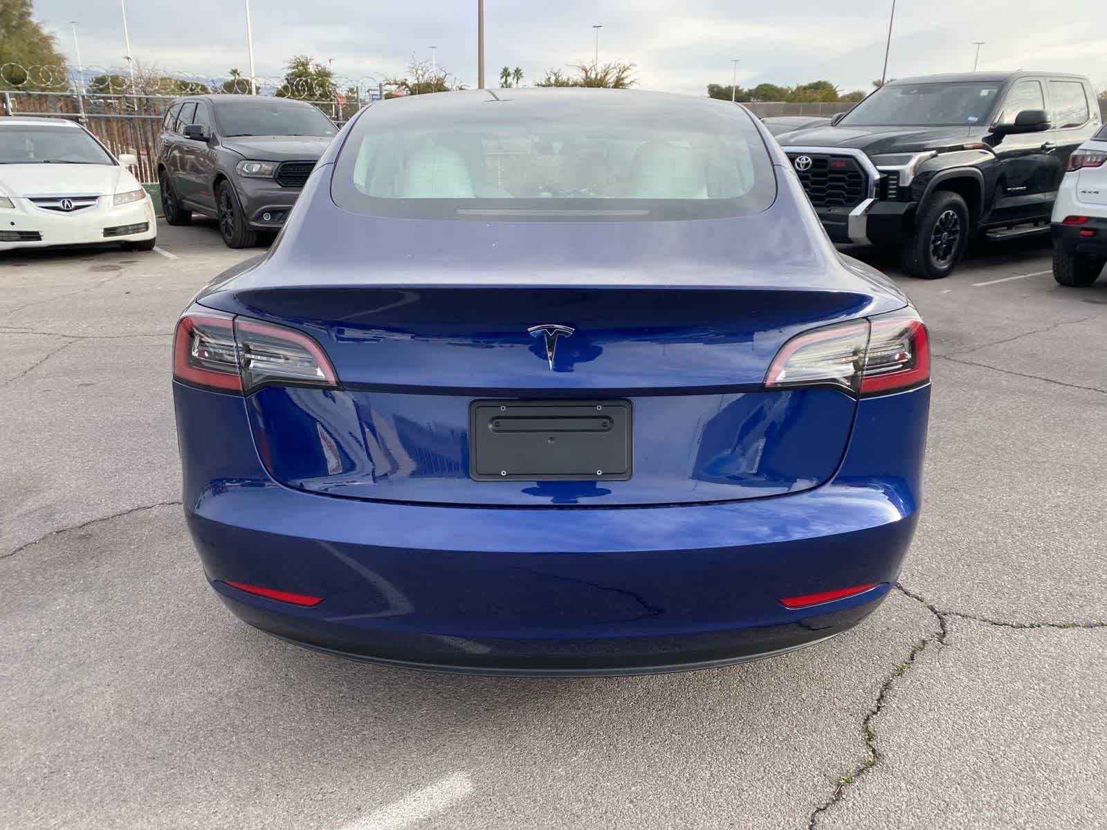 Thumbnail: 2023 Tesla Model 3 - 7