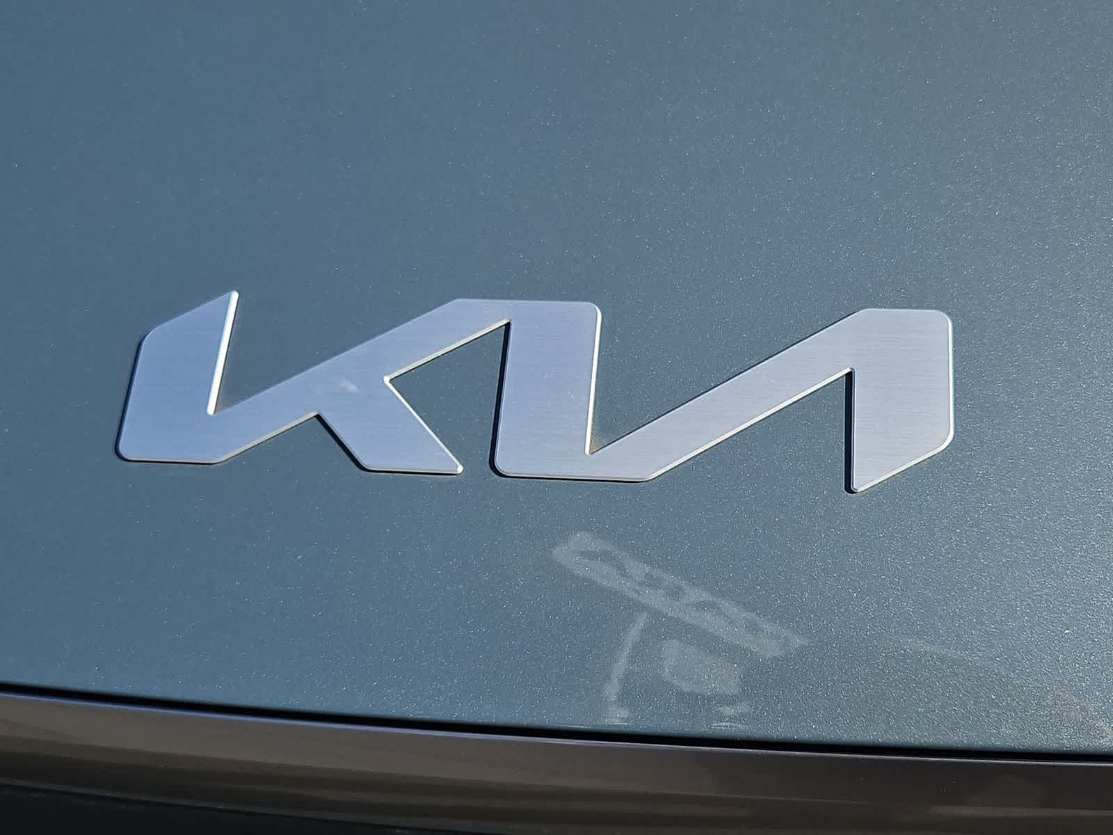 Thumbnail: 2024 Kia EV9 - 12