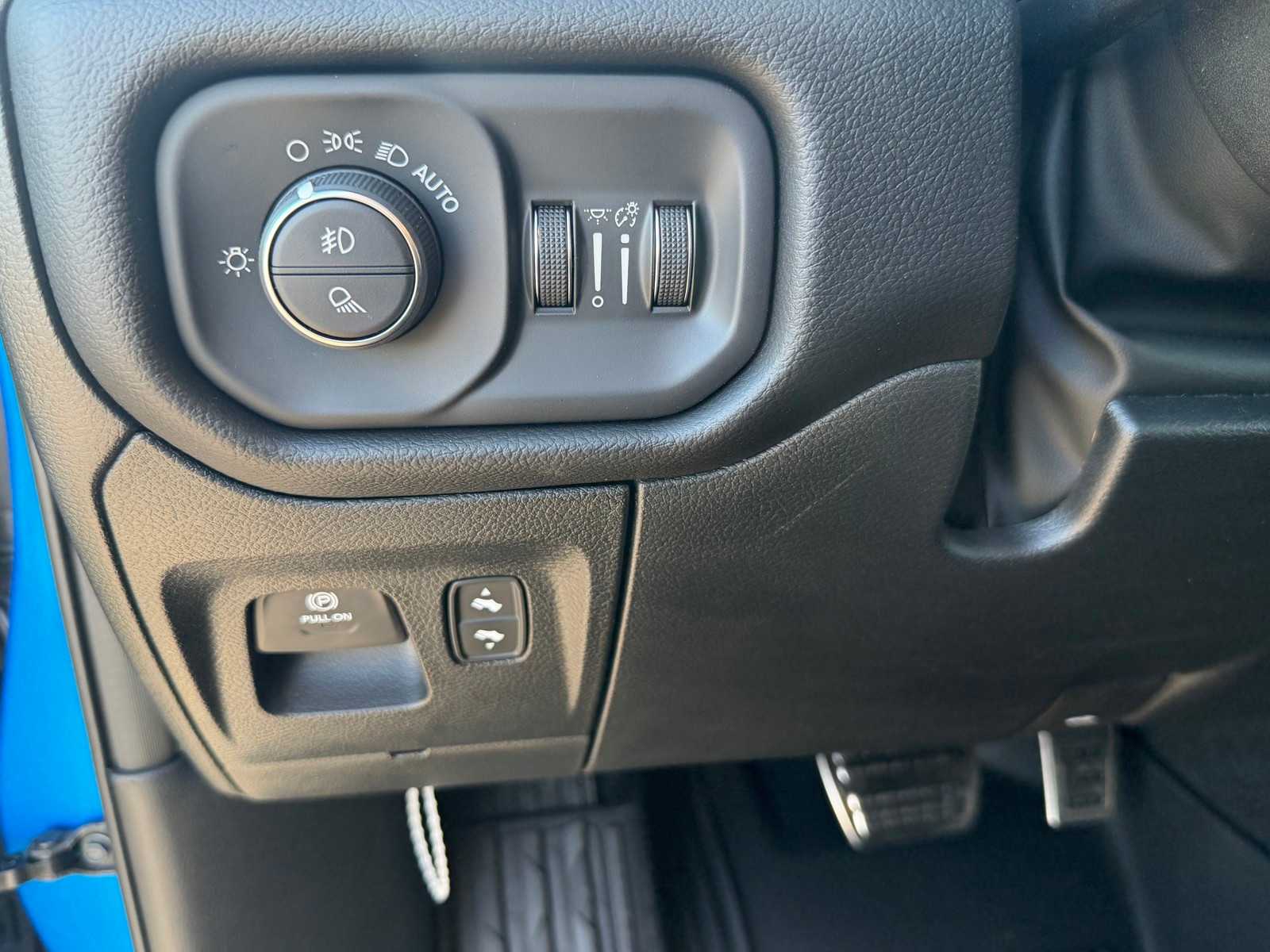 Thumbnail: 2026 RAM 1500 - 27