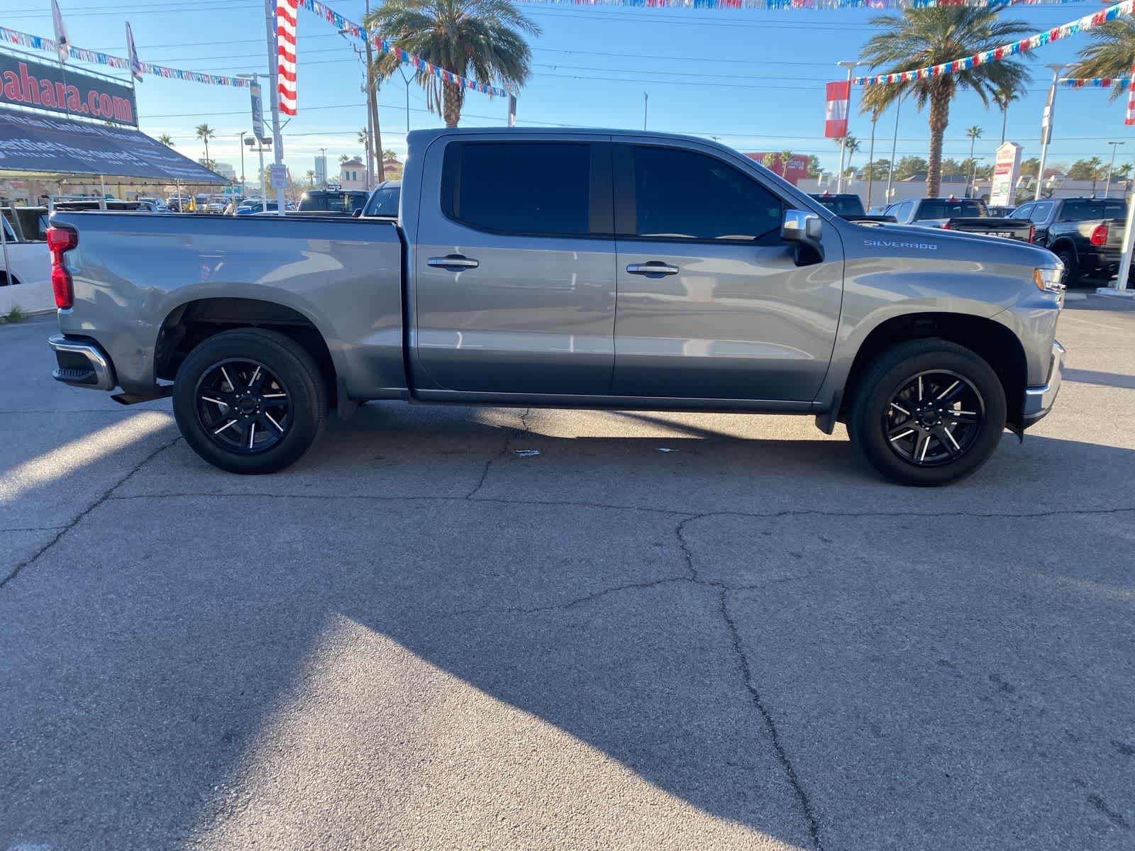 Thumbnail: 2020 Chevrolet Silverado 1500 - 4