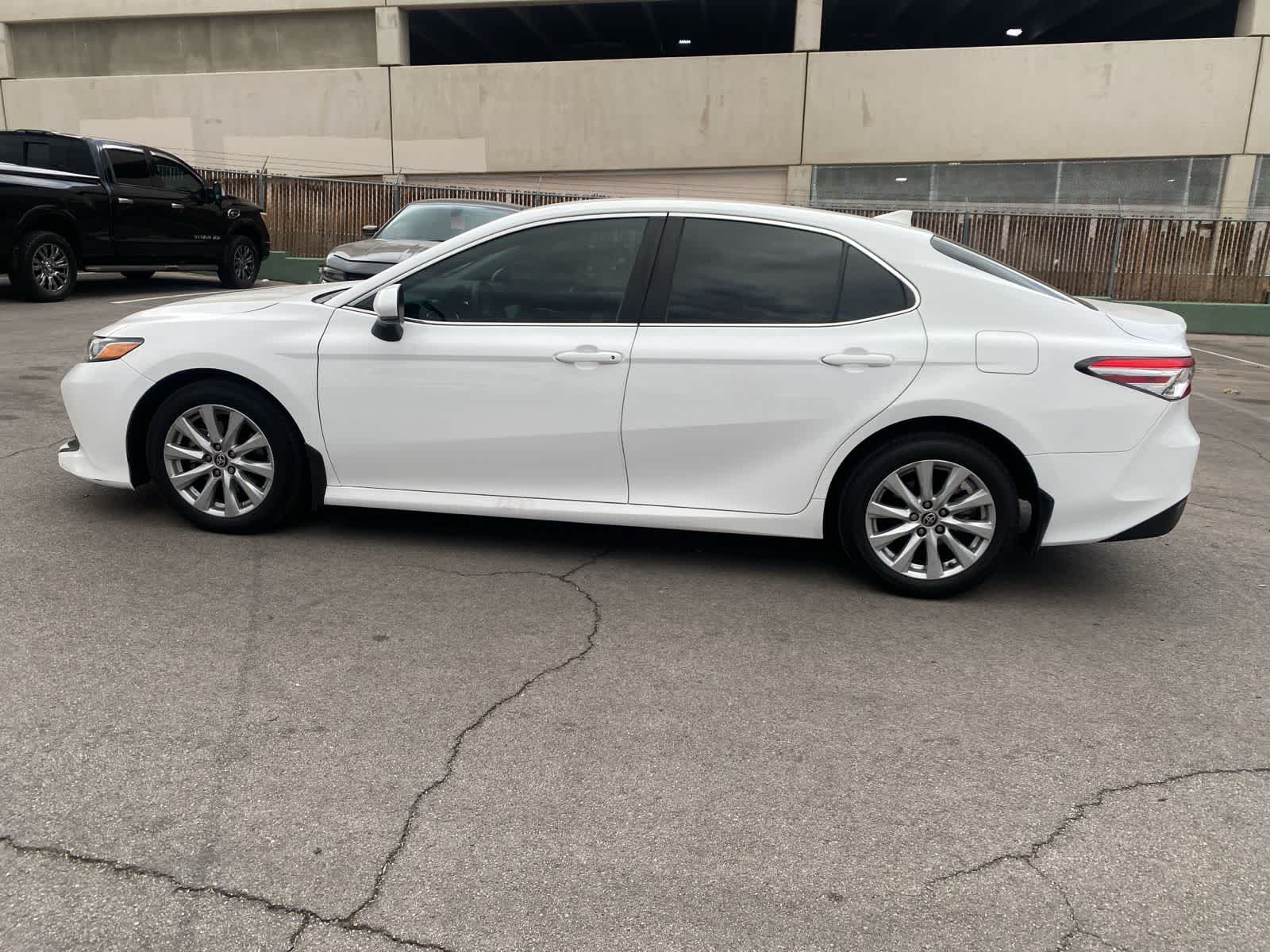 Thumbnail: 2020 Toyota Camry - 9