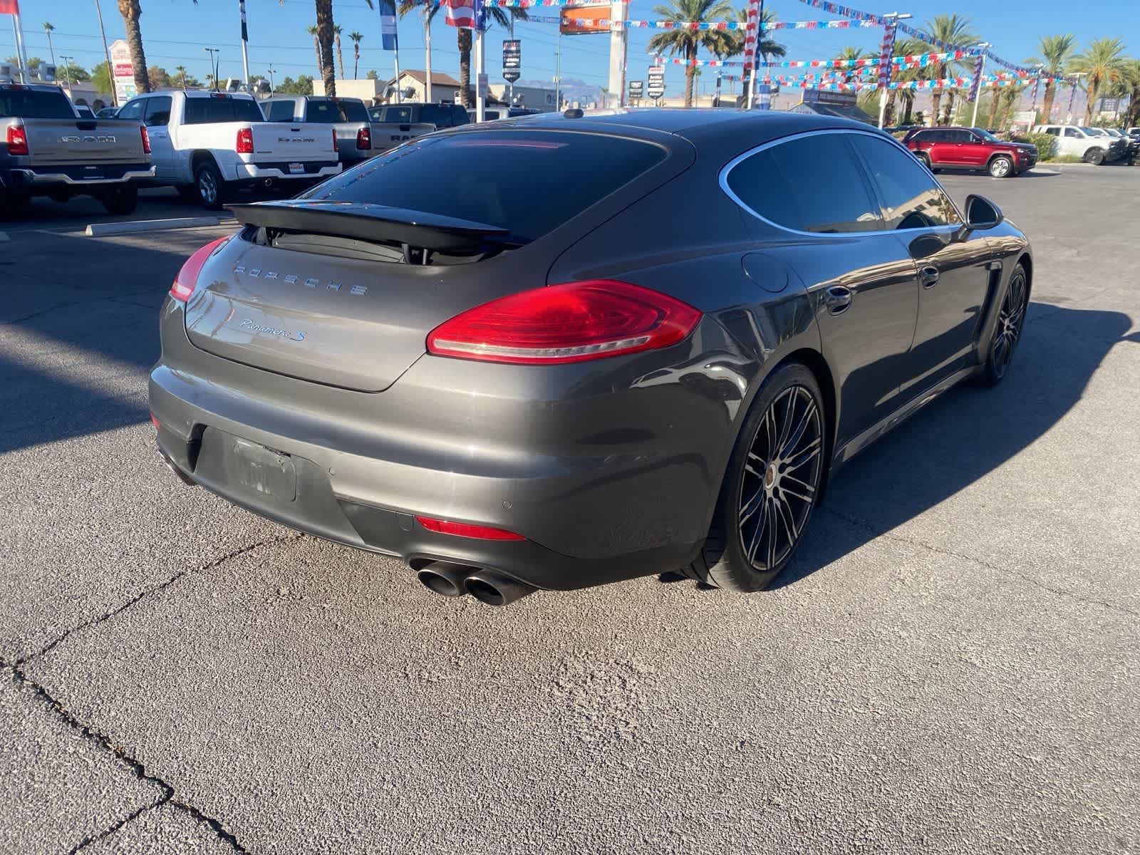 Thumbnail: 2016 Porsche Panamera - 7