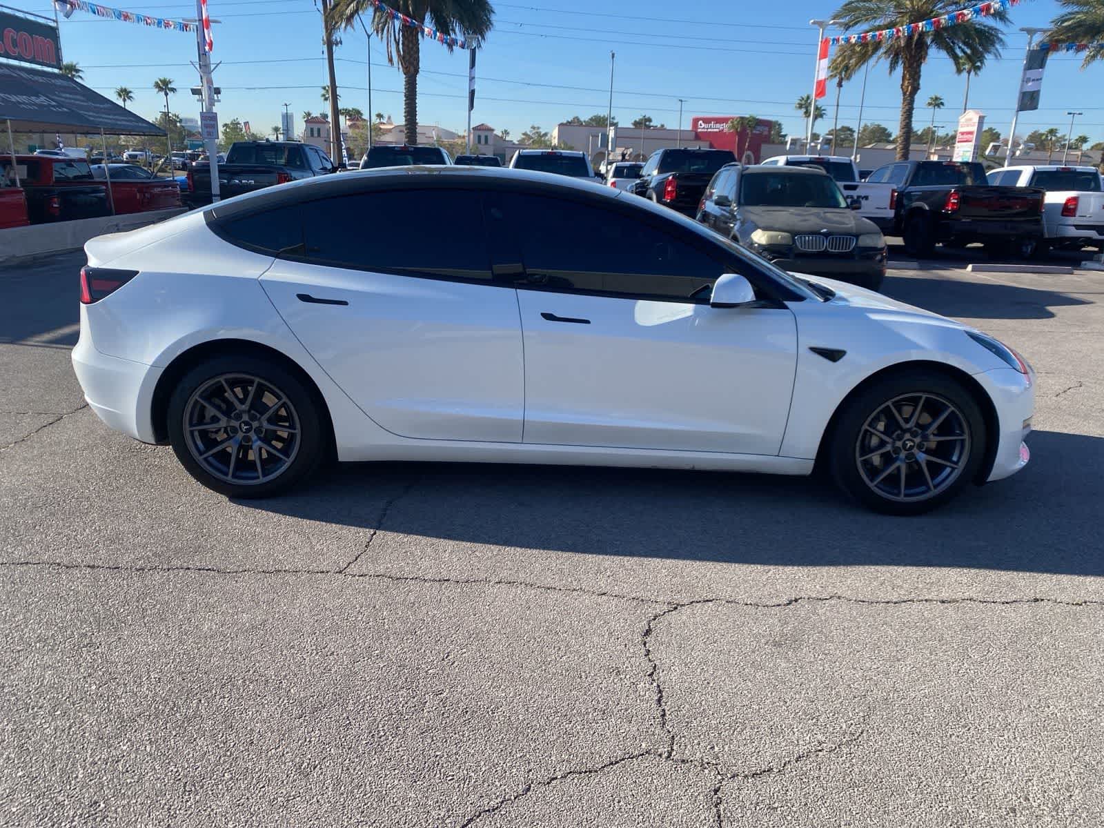 Thumbnail: 2023 Tesla Model 3 - 5