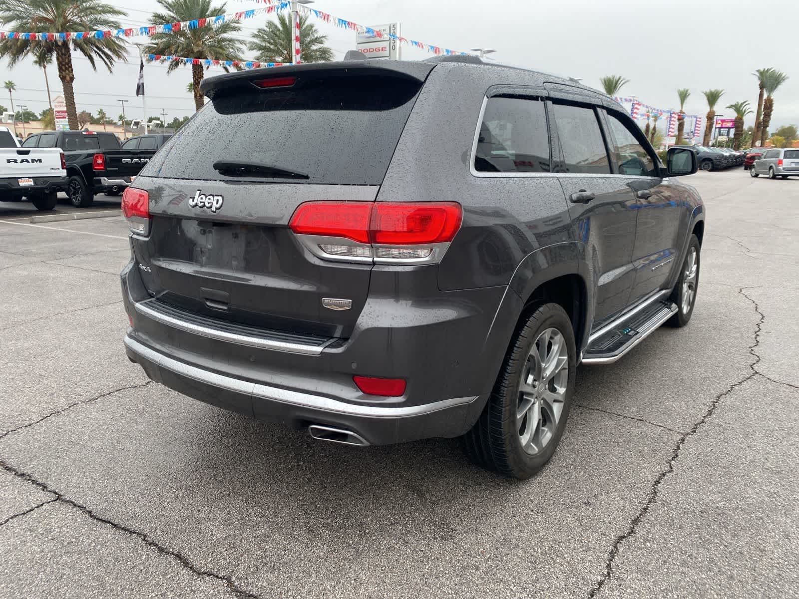 Thumbnail: 2020 Jeep Grand Cherokee - 5