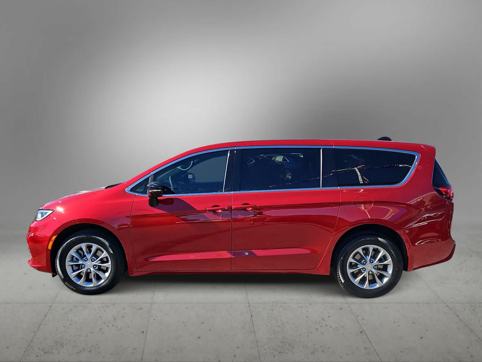 Thumbnail: 2026 Chrysler Pacifica - 5