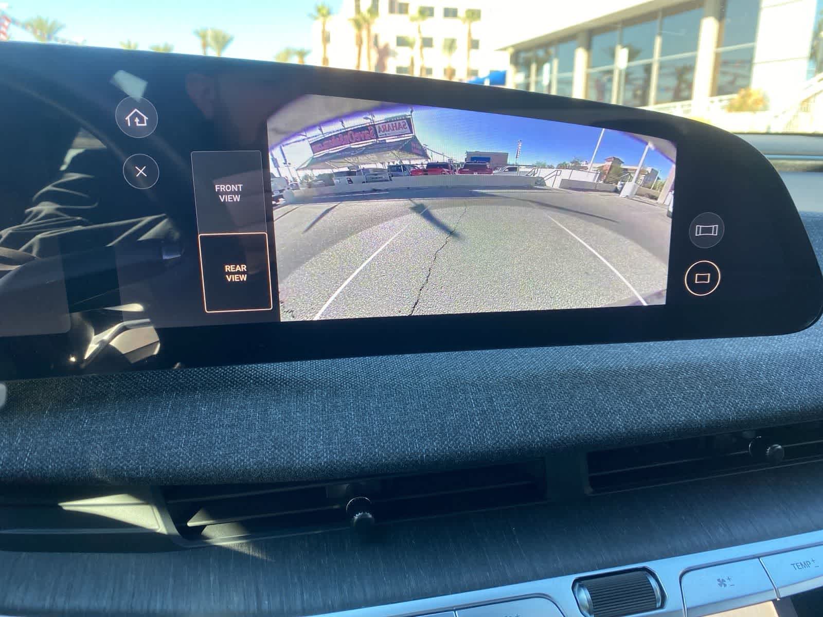 Thumbnail: 2023 Lucid Air - 14