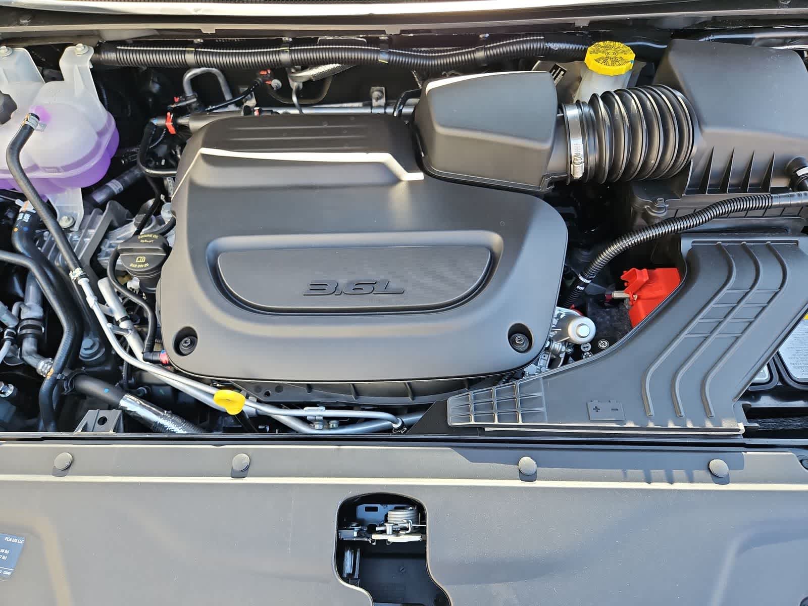 Thumbnail: 2026 Chrysler Pacifica - 14