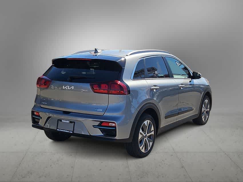 Thumbnail: 2022 Kia Niro - 9
