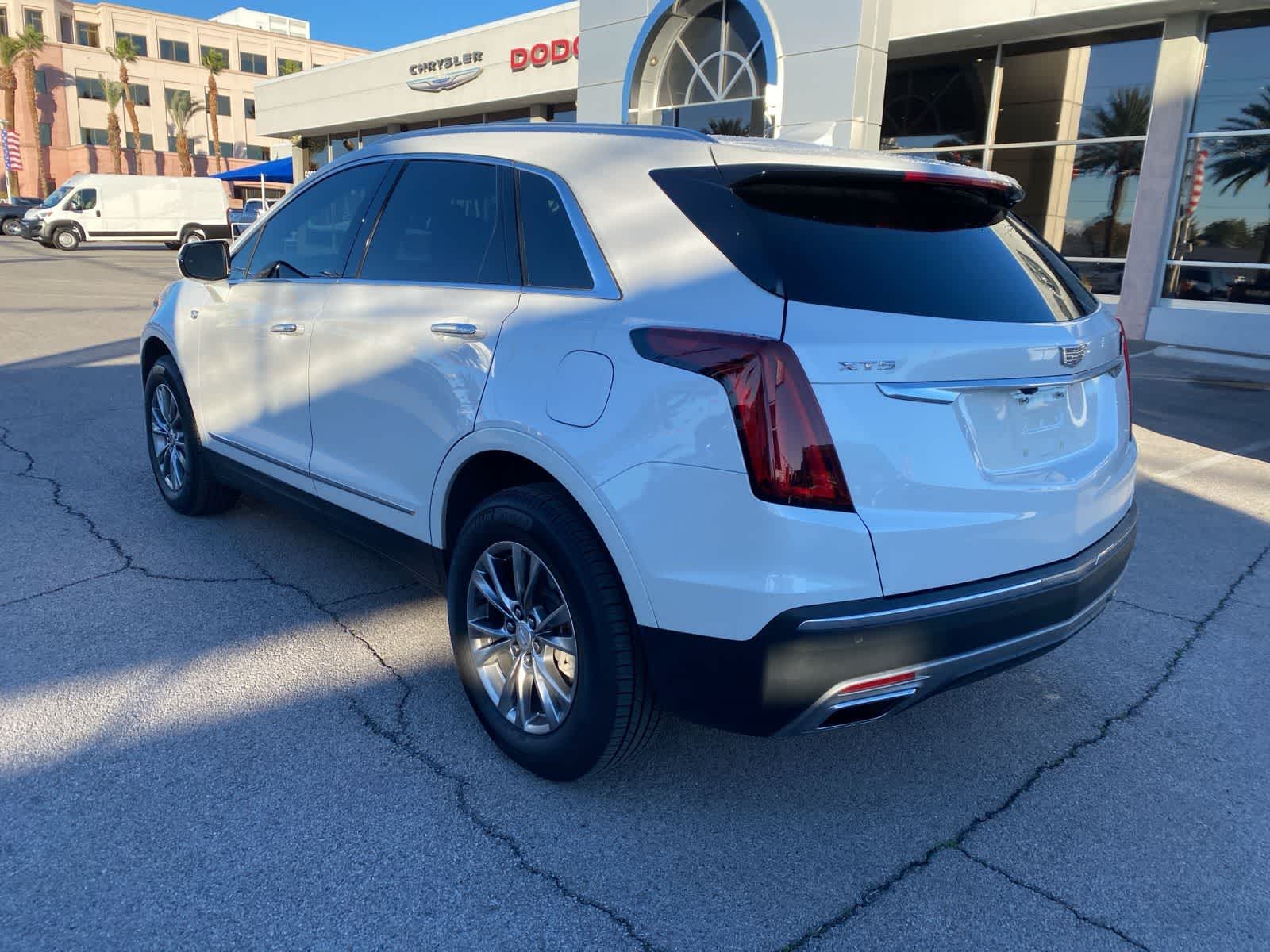 Thumbnail: 2023 Cadillac XT5 - 8
