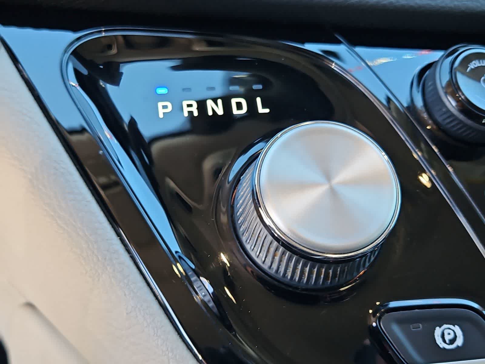 Thumbnail: 2022 Chrysler Pacifica - 34