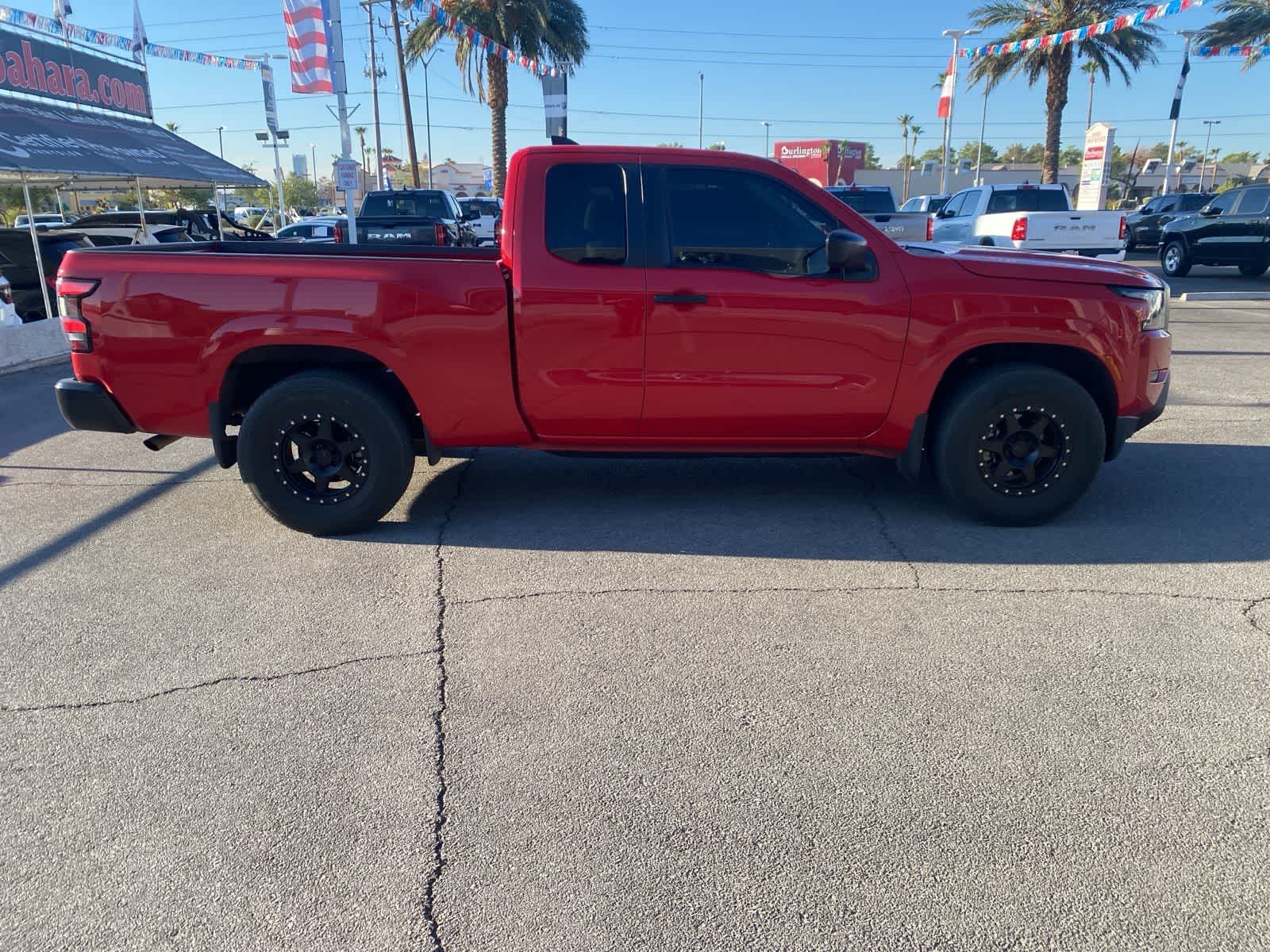 Thumbnail: 2022 Nissan Frontier - 4