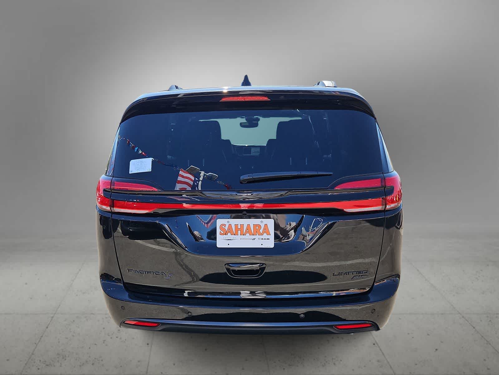 Thumbnail: 2026 Chrysler Pacifica - 7