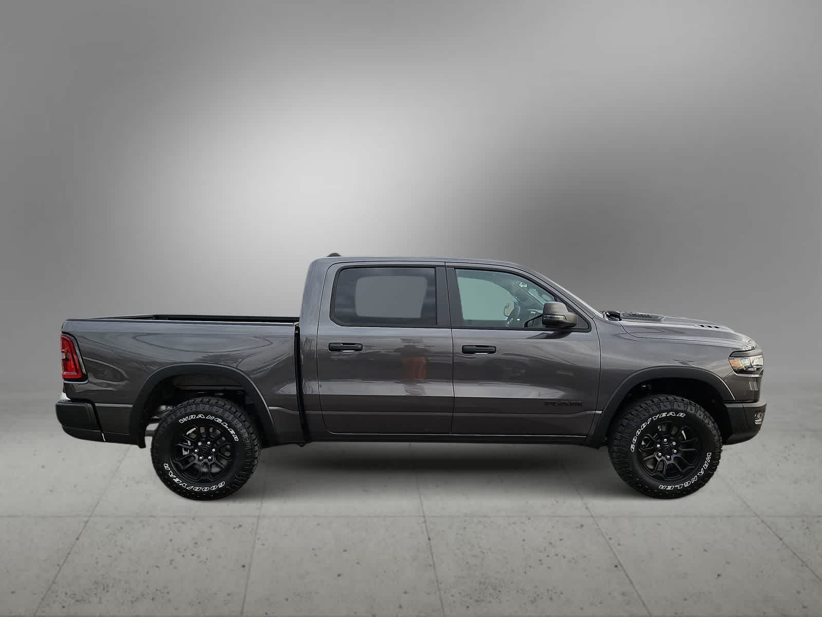Thumbnail: 2026 RAM 1500 - 9