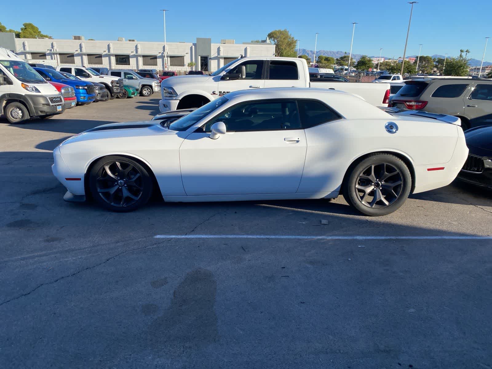 Thumbnail: 2019 Dodge Challenger - 4
