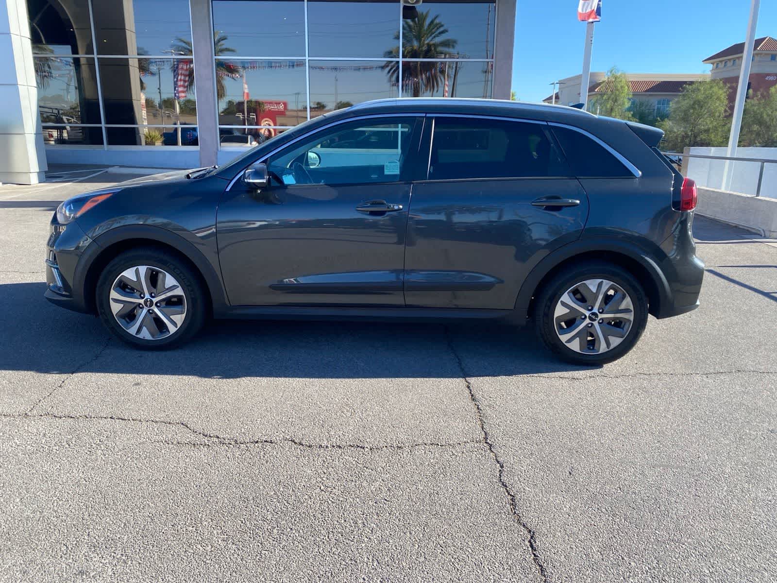 Thumbnail: 2022 Kia Niro - 9