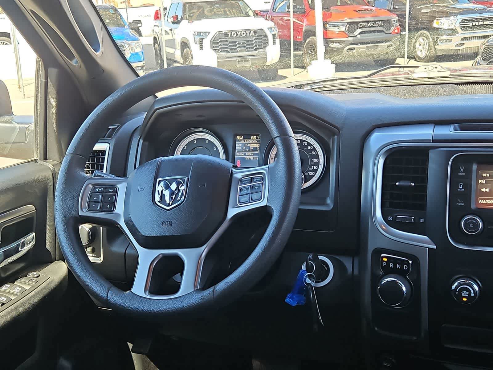 Thumbnail: 2022 RAM 1500 Classic - 27