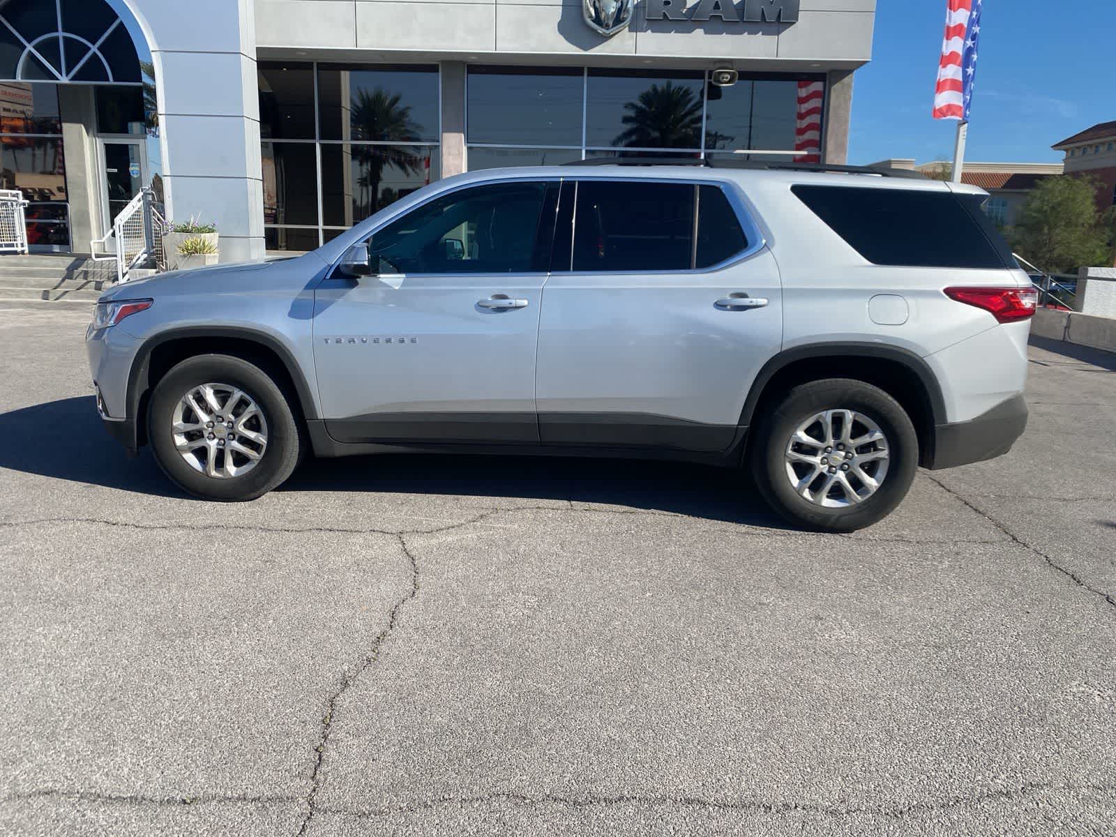 Thumbnail: 2019 Chevrolet Traverse - 9