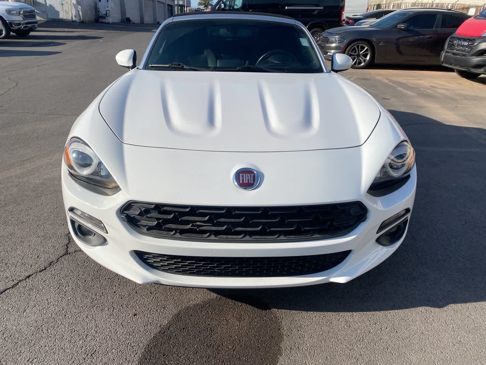 Thumbnail: 2017 Fiat 124 Spider - 2