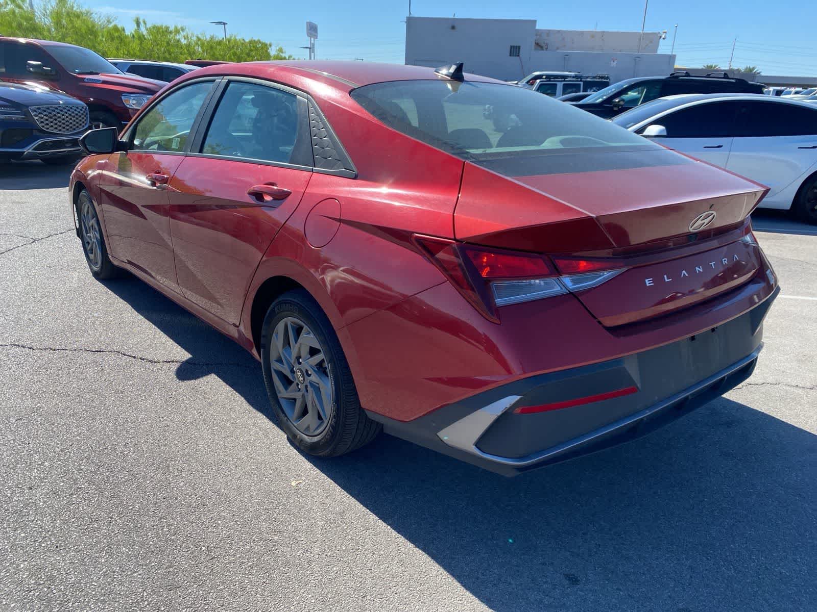 Thumbnail: 2024 Hyundai Elantra - 8