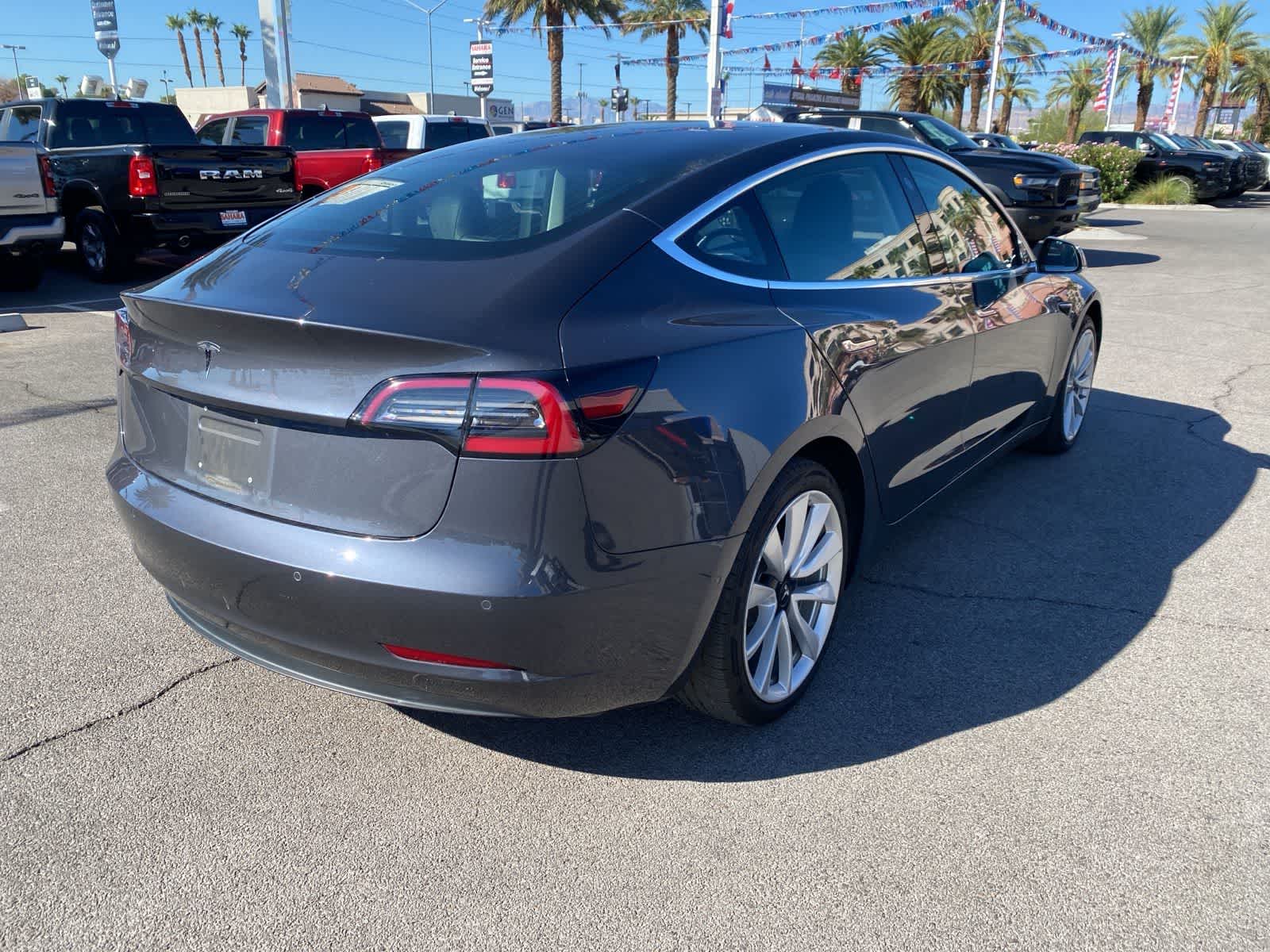 Thumbnail: 2018 Tesla Model 3 - 7
