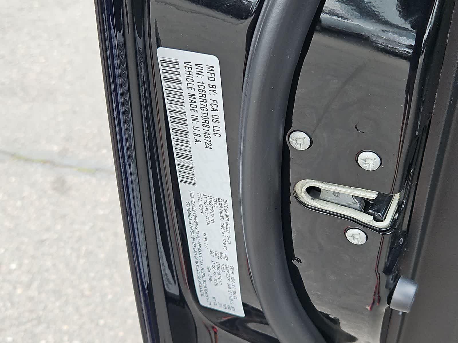 Thumbnail: 2024 RAM 1500 Classic - 33