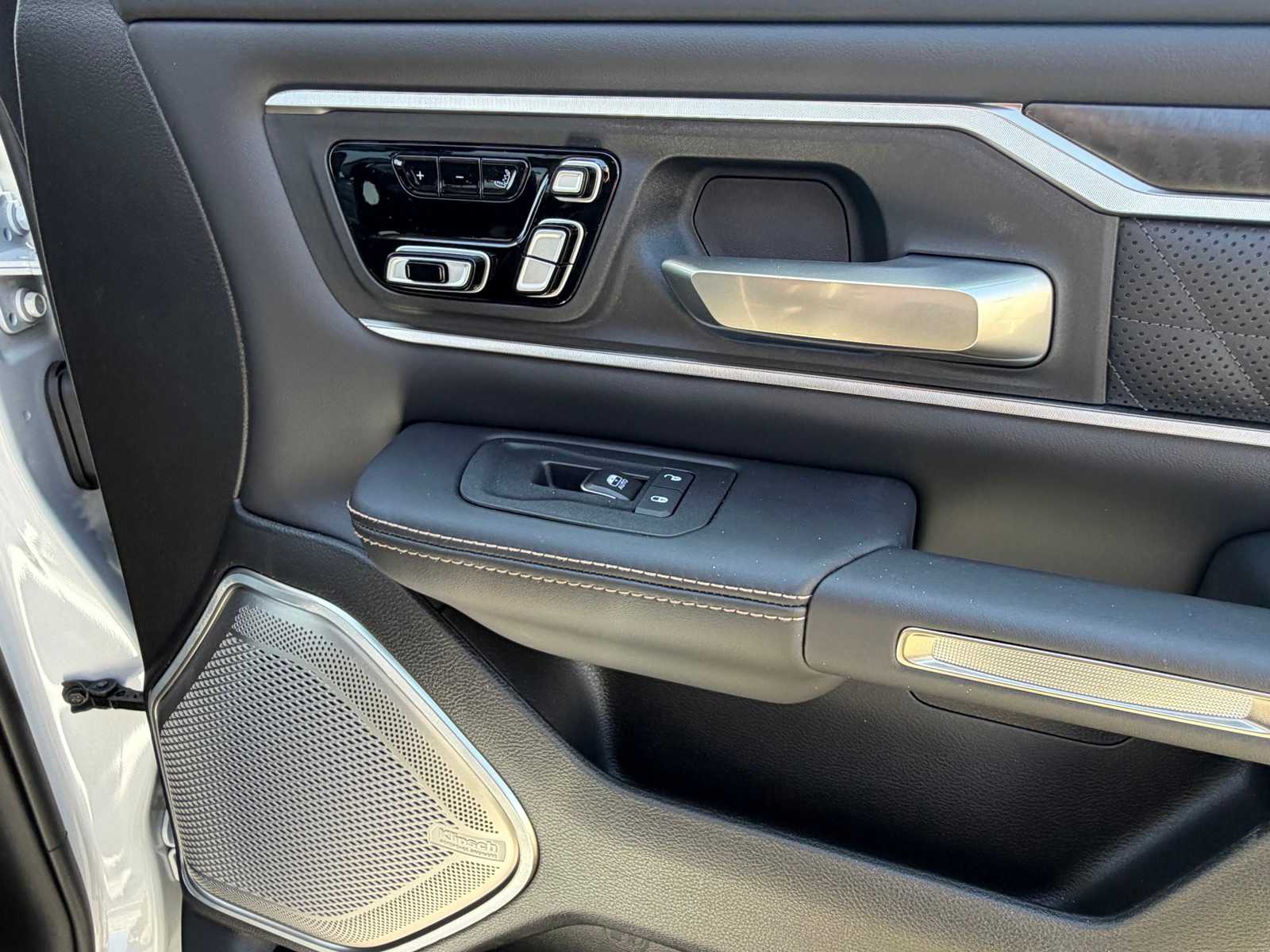 Thumbnail: 2026 RAM 1500 - 22