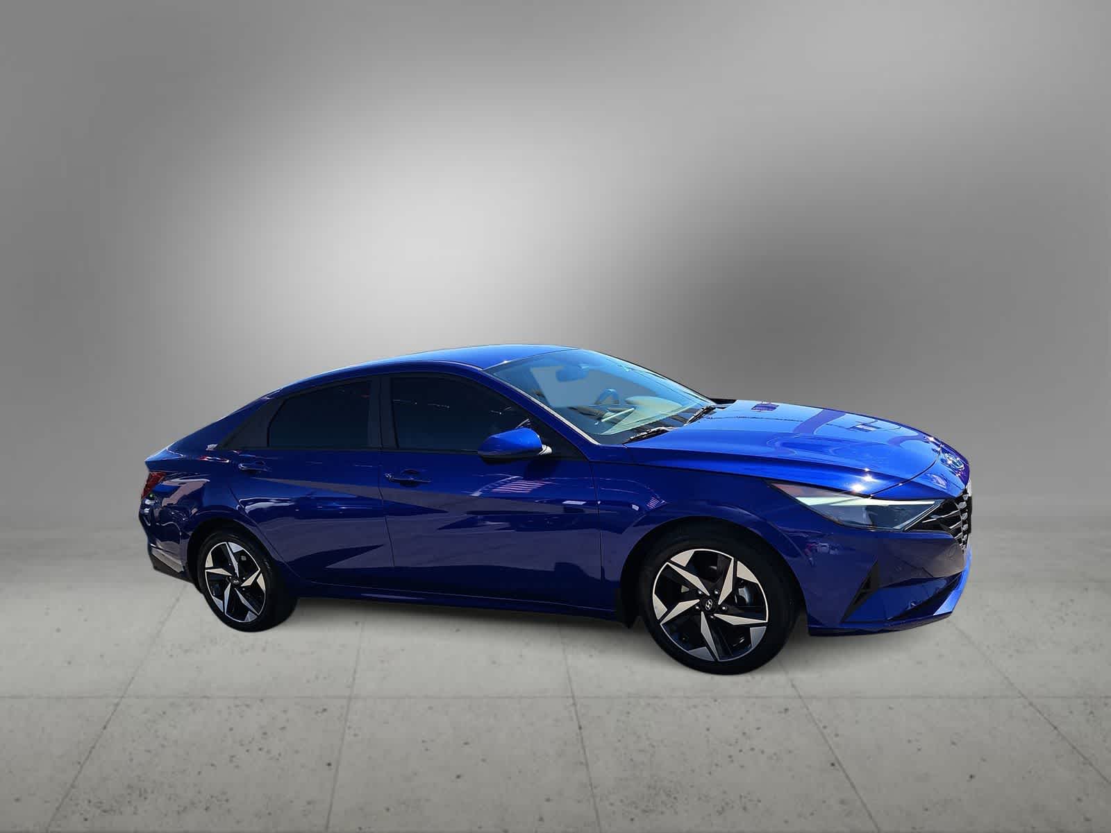 Thumbnail: 2023 Hyundai Elantra - 10