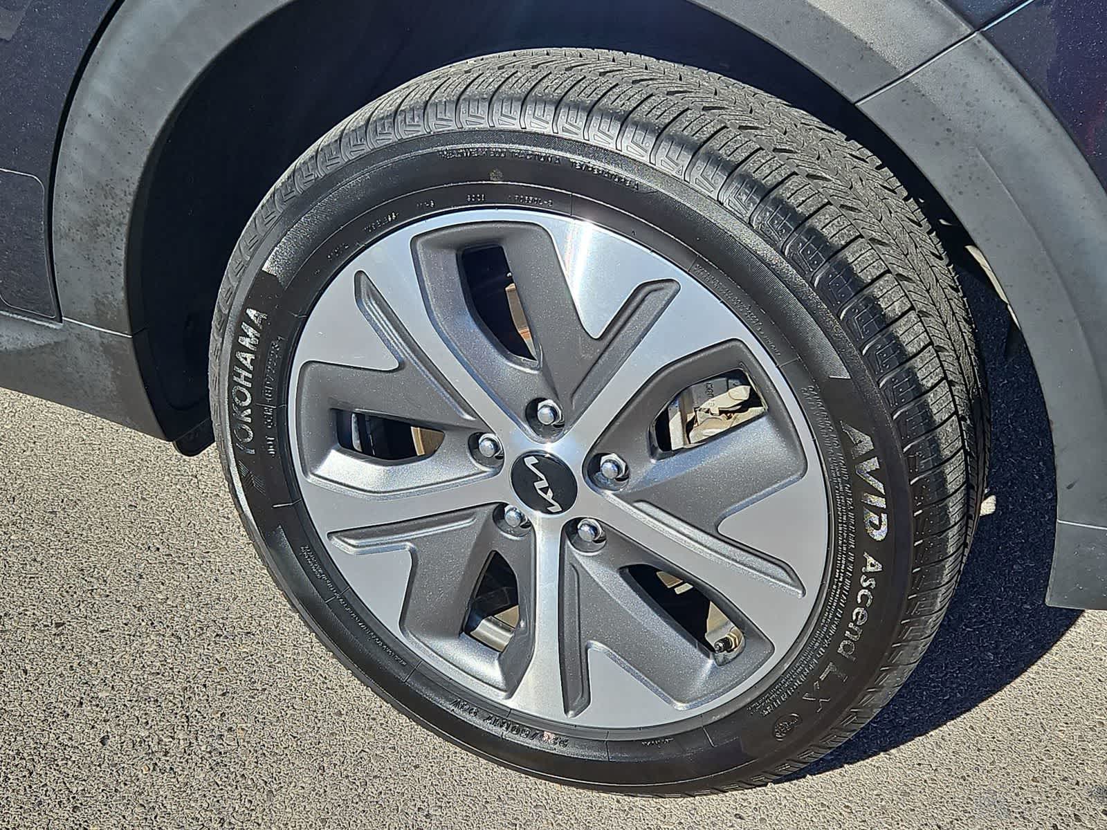 Thumbnail: 2022 Kia Niro - 14