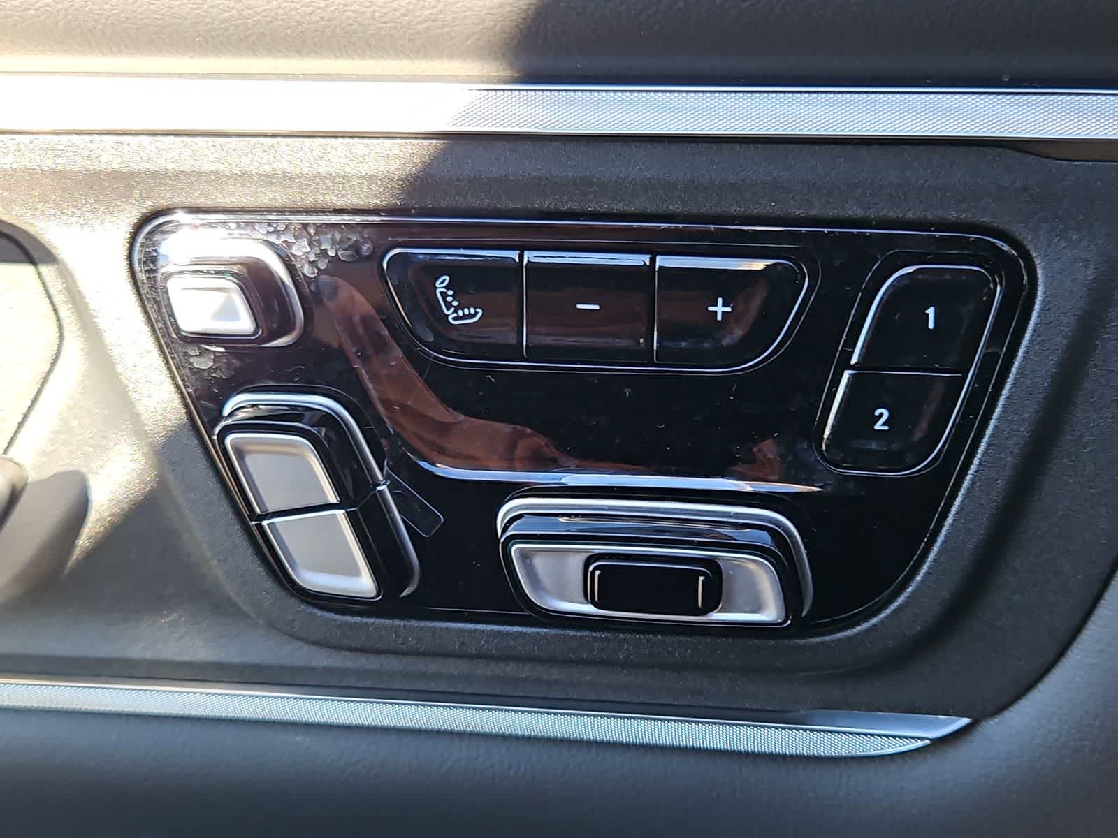 Thumbnail: 2026 RAM 1500 - 17