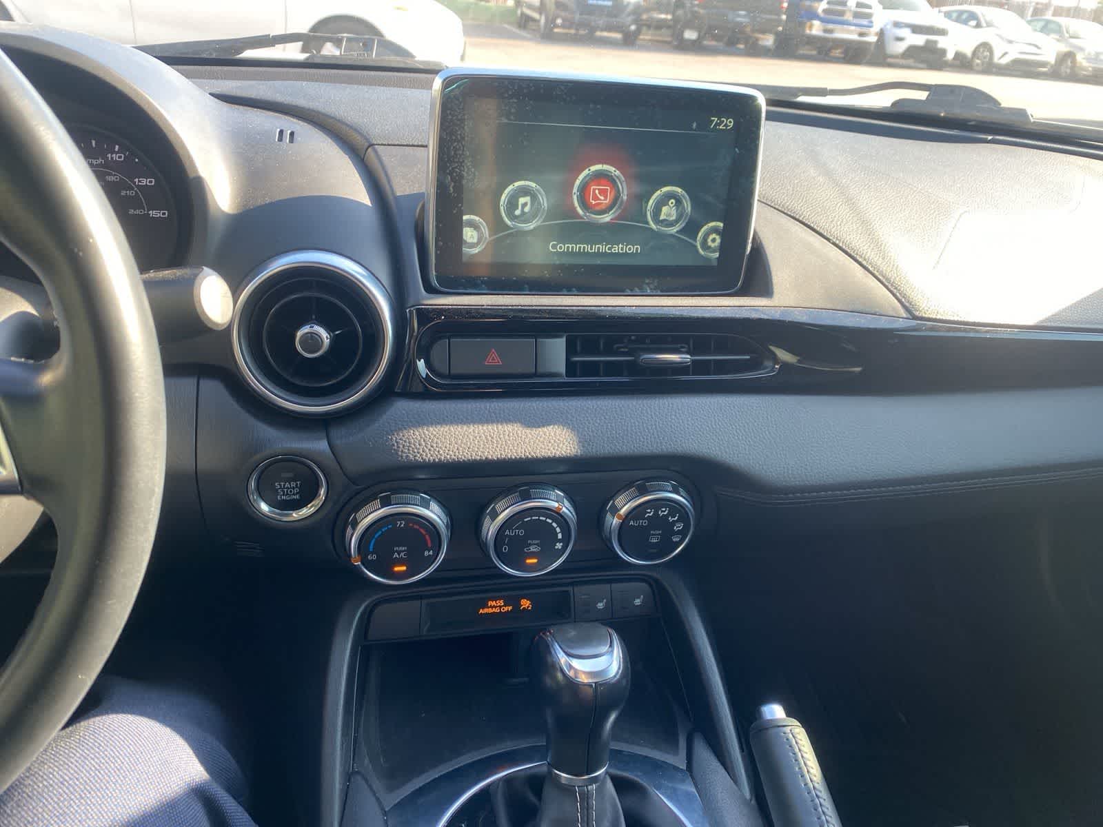 Thumbnail: 2017 Fiat 124 Spider - 13