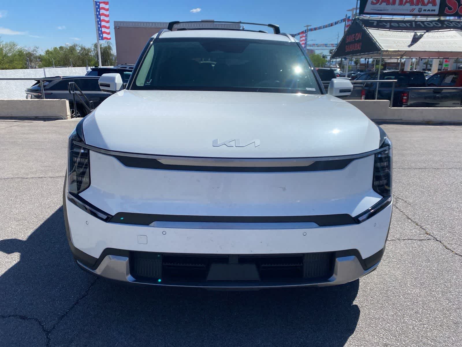 Used 2024 Kia Ev9 Wind with VIN KNDAFFS54R6029929 for sale in Las Vegas, NV