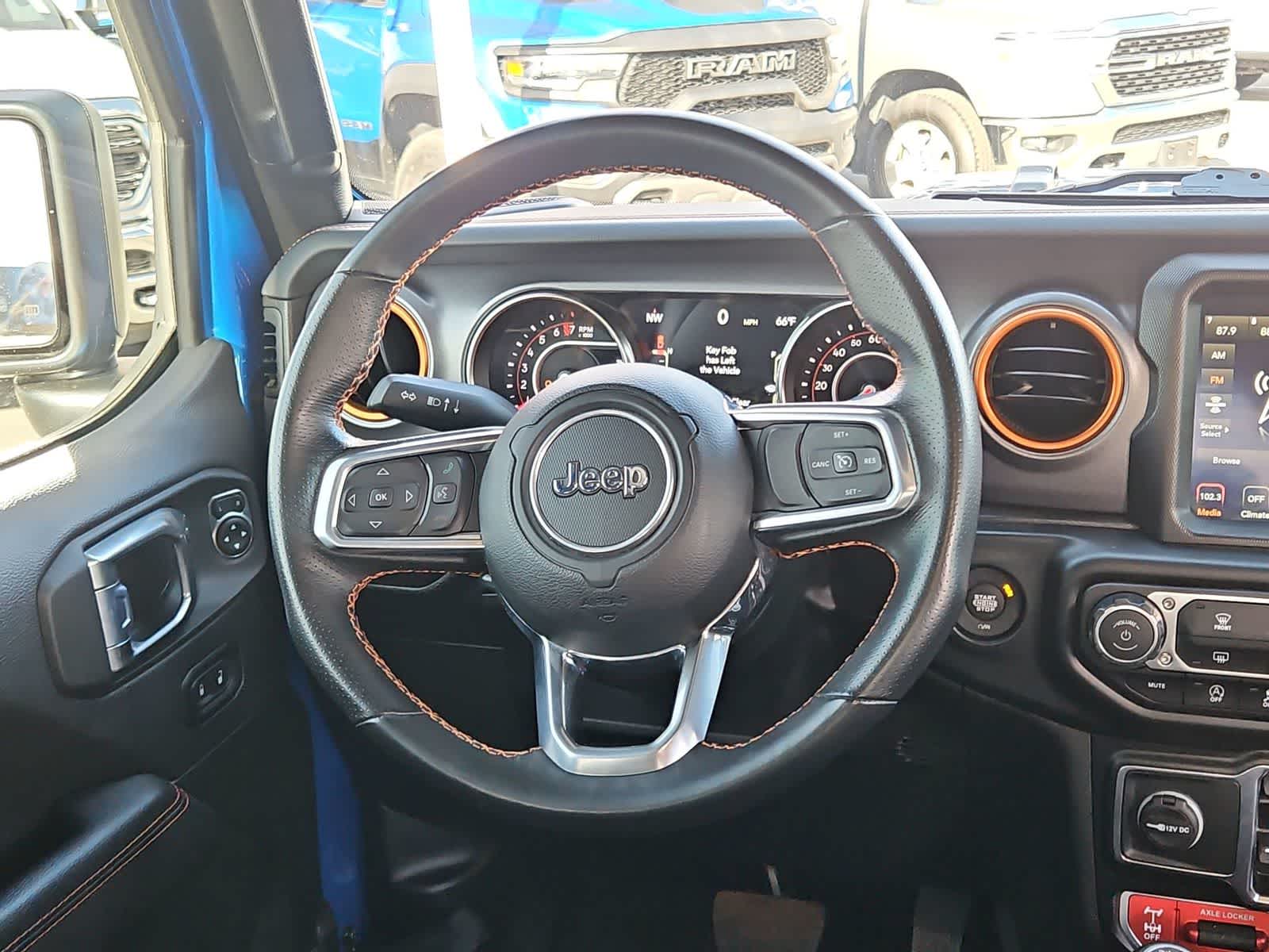 Thumbnail: 2022 Jeep Gladiator - 23