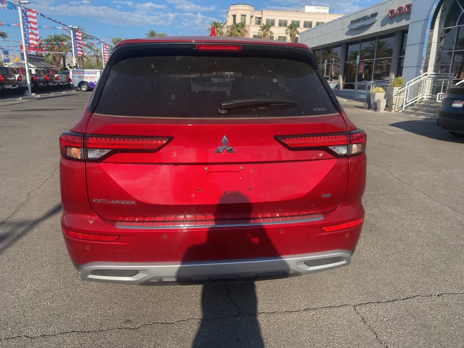 Thumbnail: 2024 Mitsubishi Outlander - 7