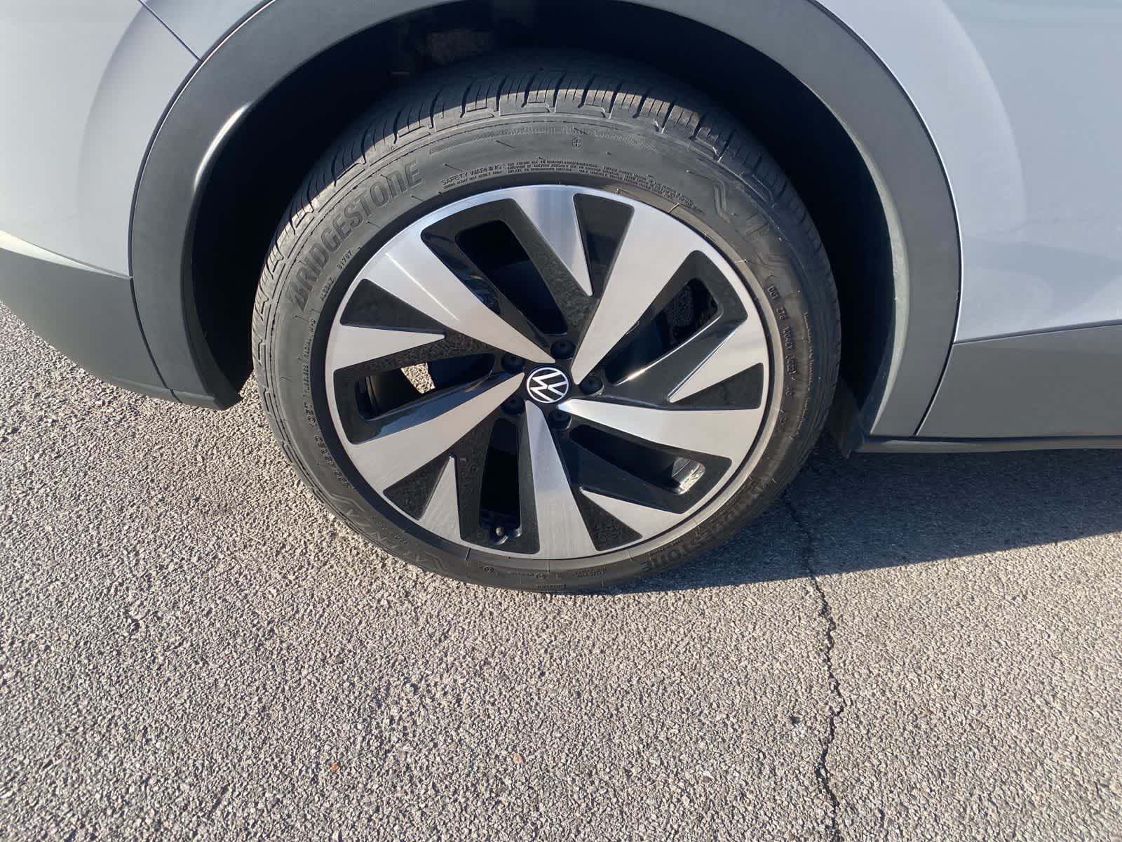 2022 Volkswagen ID.4 Pro S 5