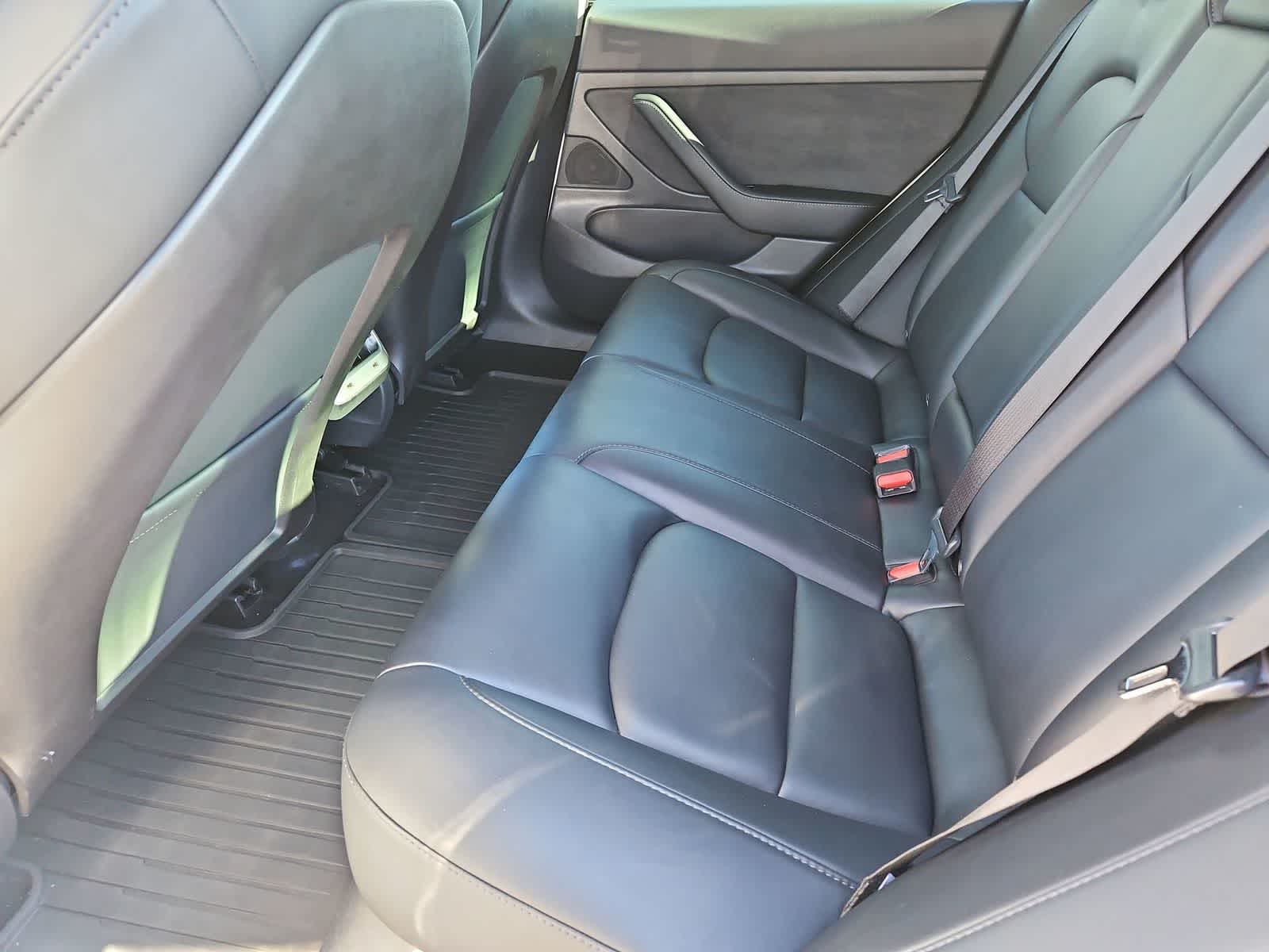 Thumbnail: 2020 Tesla Model 3 - 19