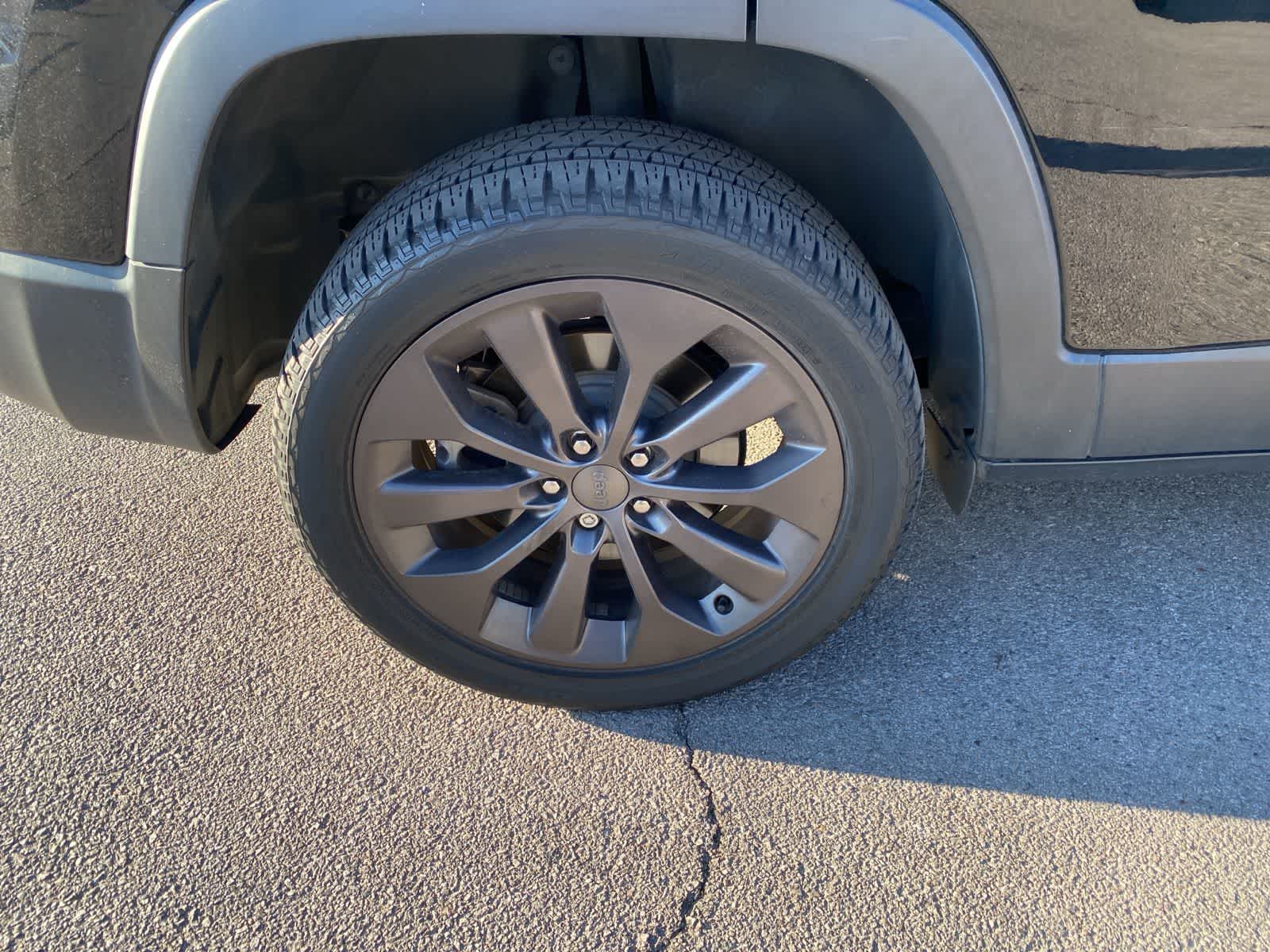 Thumbnail: 2021 Jeep Cherokee - 5