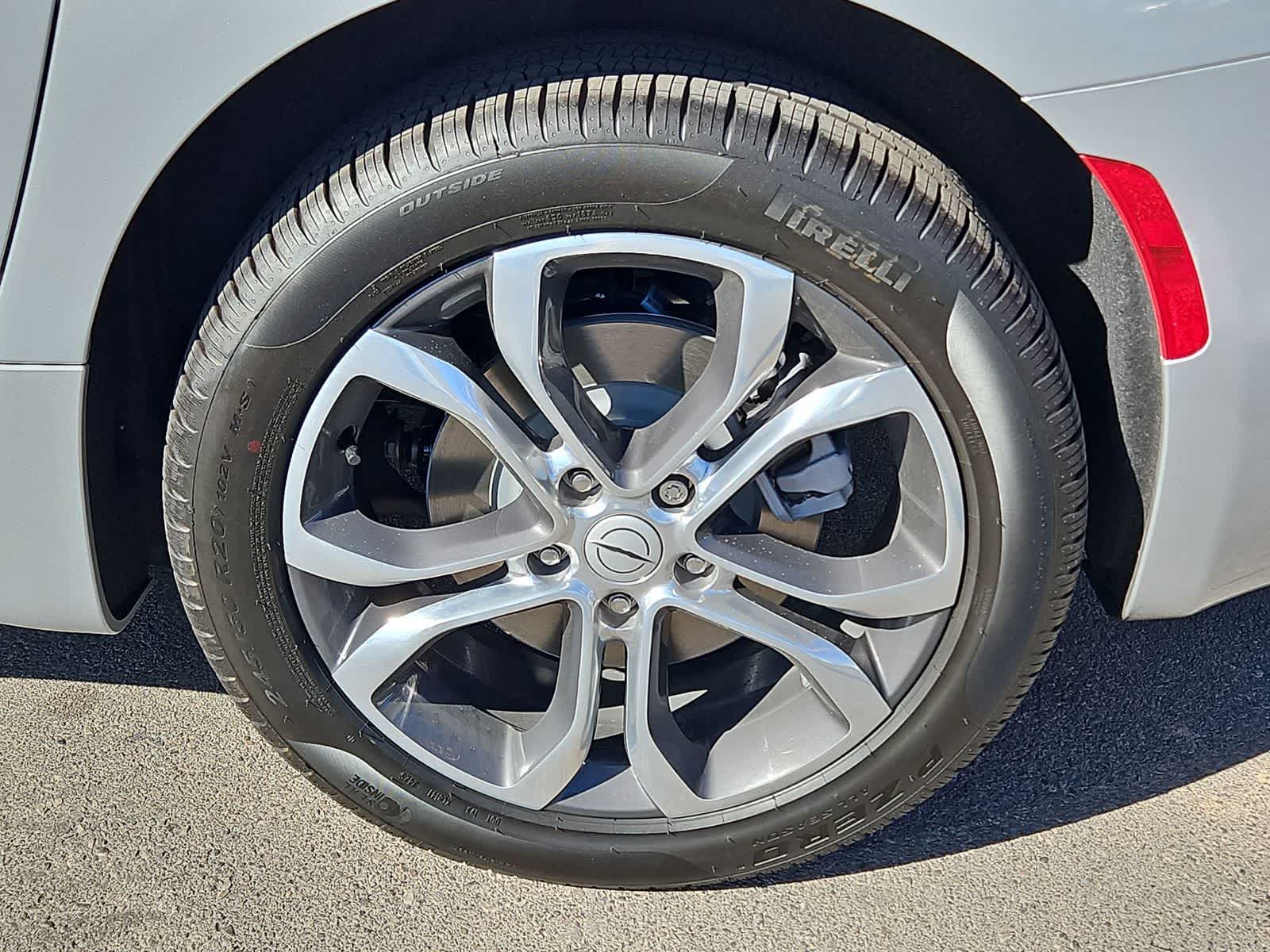 Thumbnail: 2026 Chrysler Pacifica - 13