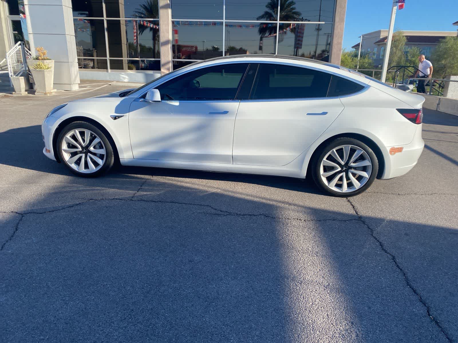 Thumbnail: 2020 Tesla Model 3 - 10