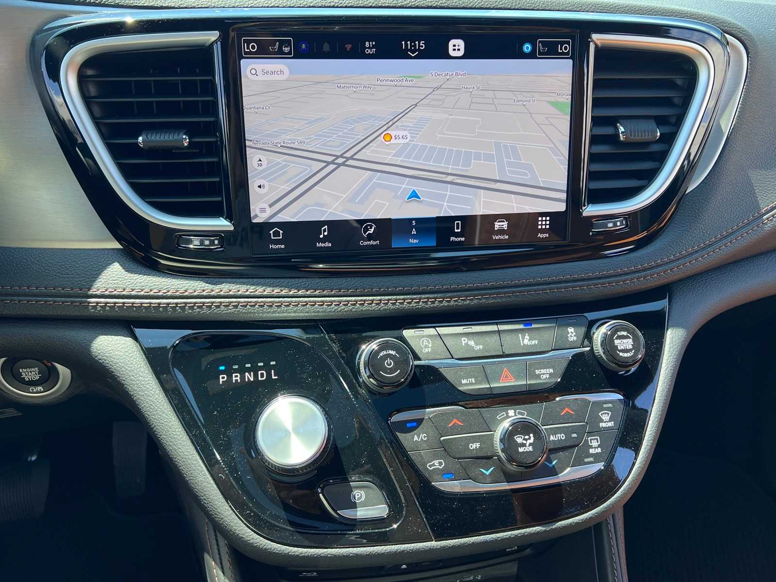 Thumbnail: 2026 Chrysler Pacifica - 22