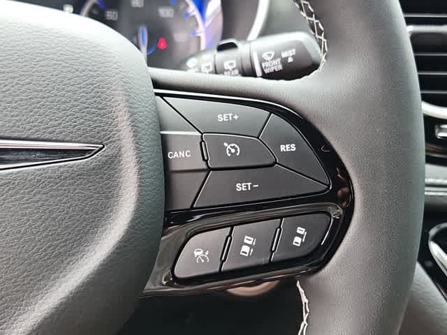 Thumbnail: 2026 Chrysler Pacifica - 28