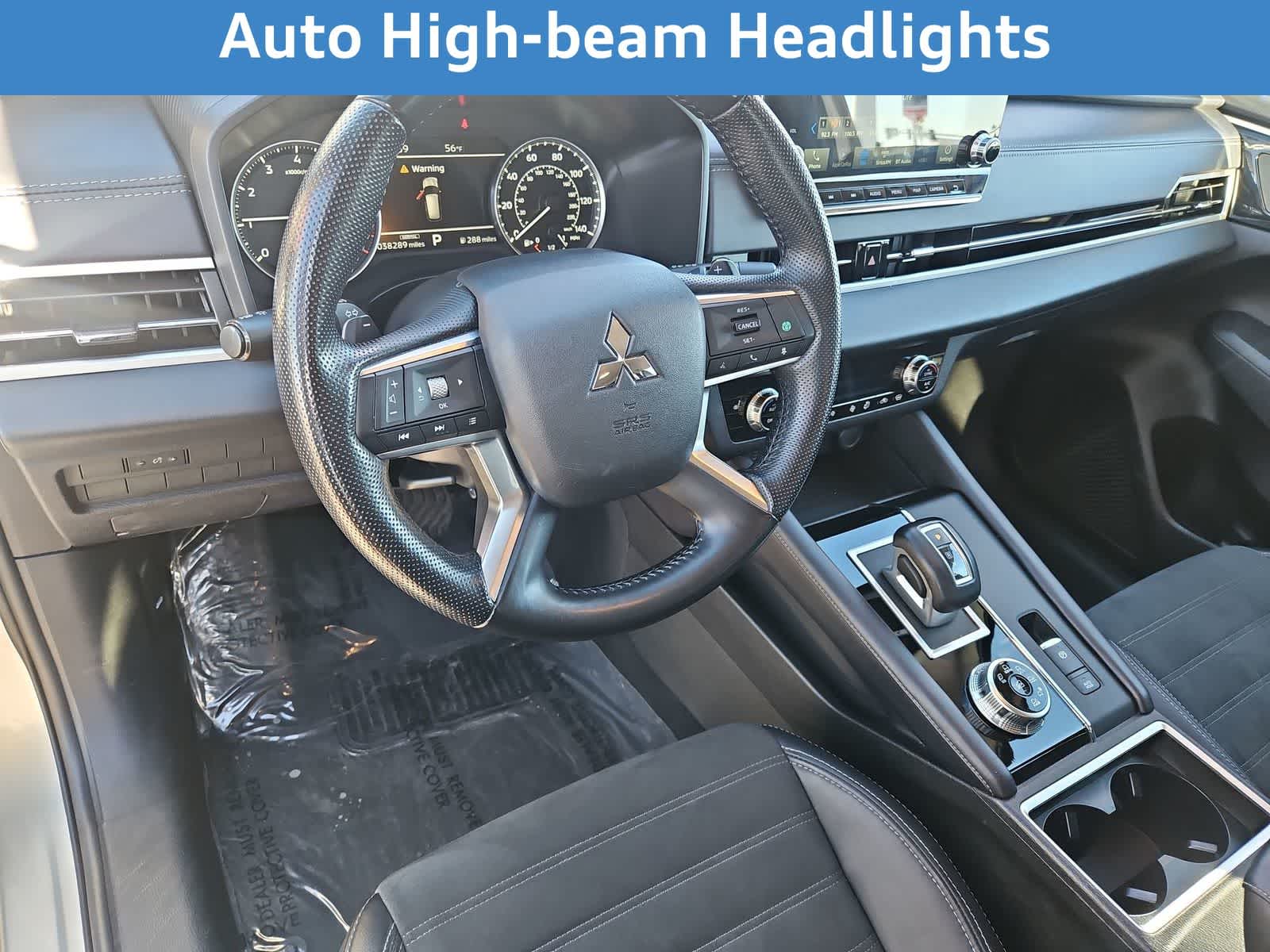 Thumbnail: 2024 Mitsubishi Outlander - 12