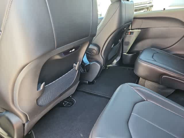 Thumbnail: 2026 Chrysler Pacifica - 22