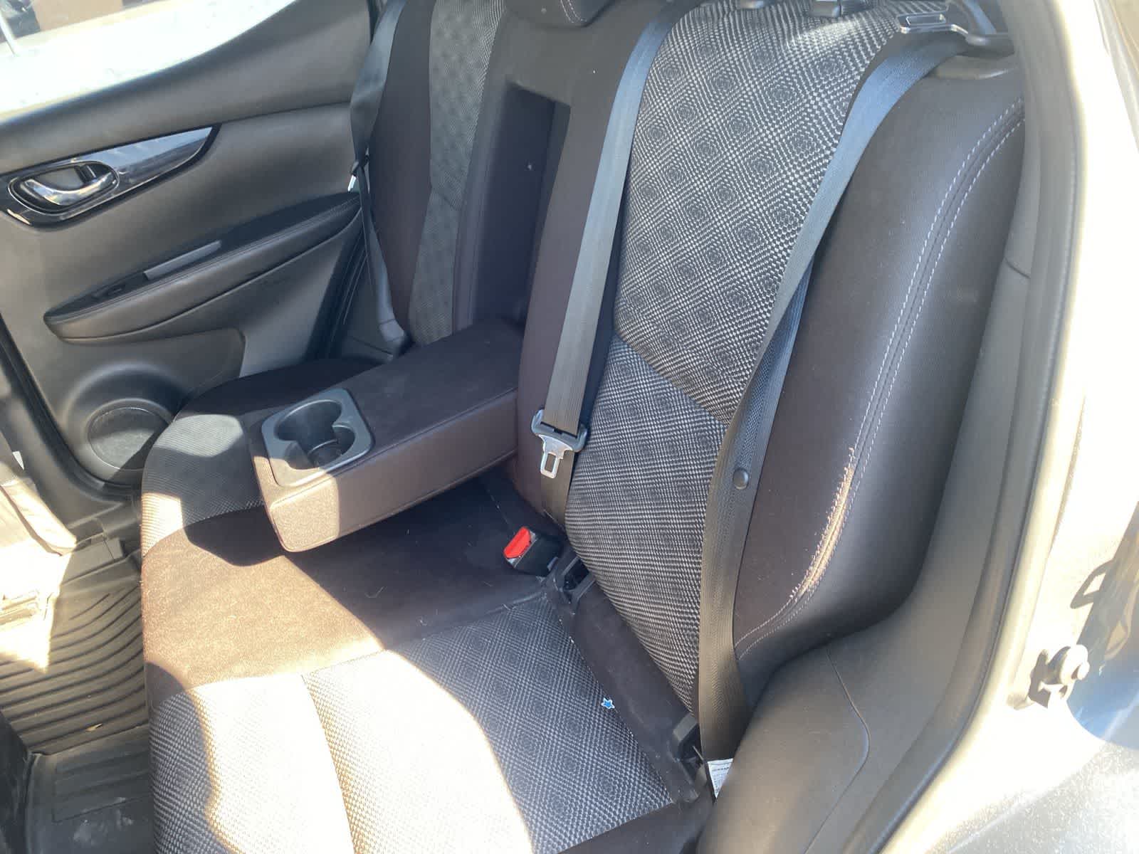 Thumbnail: 2019 Nissan Rogue Sport - 12