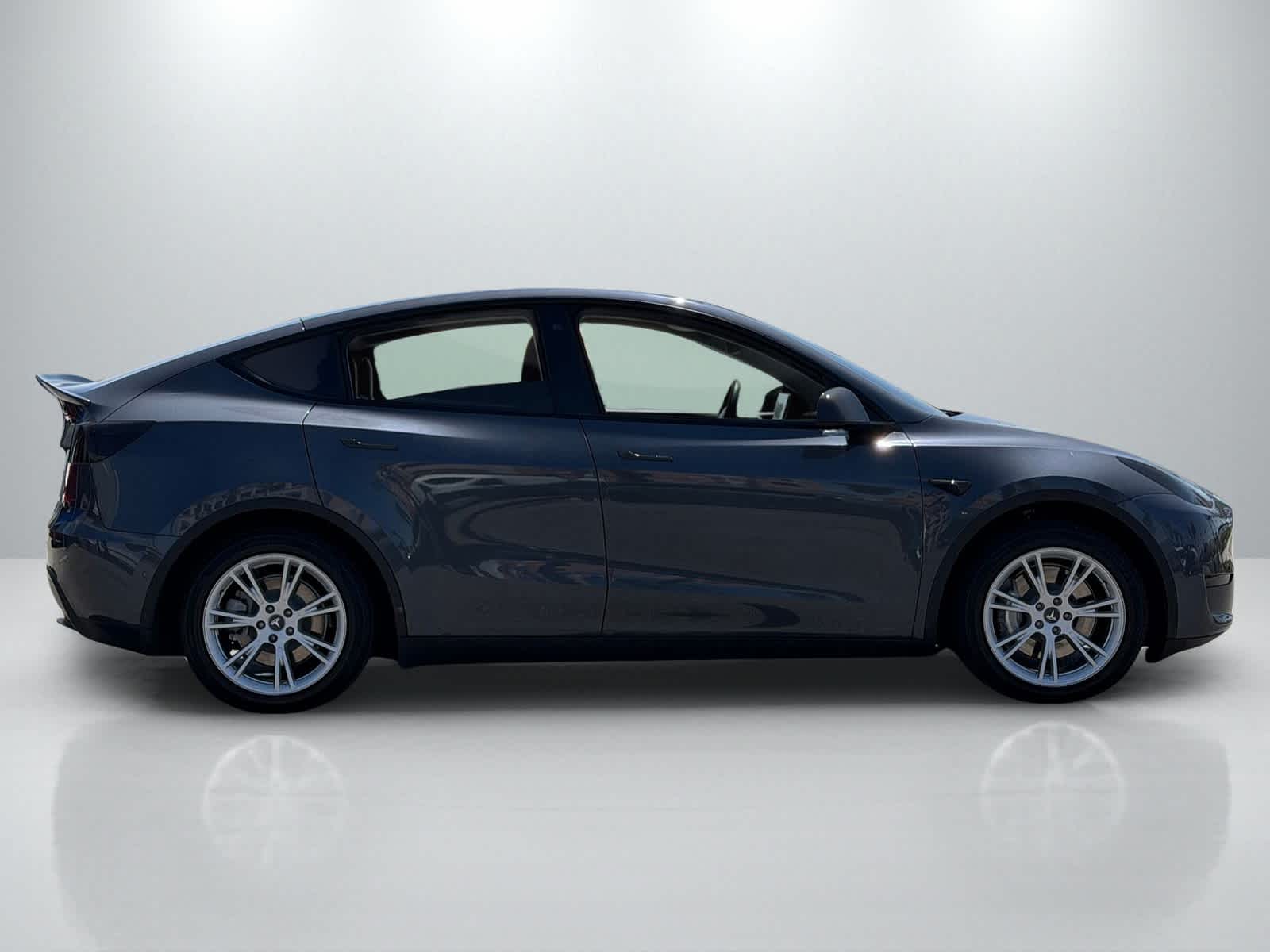 Thumbnail: 2021 Tesla Model Y - 8