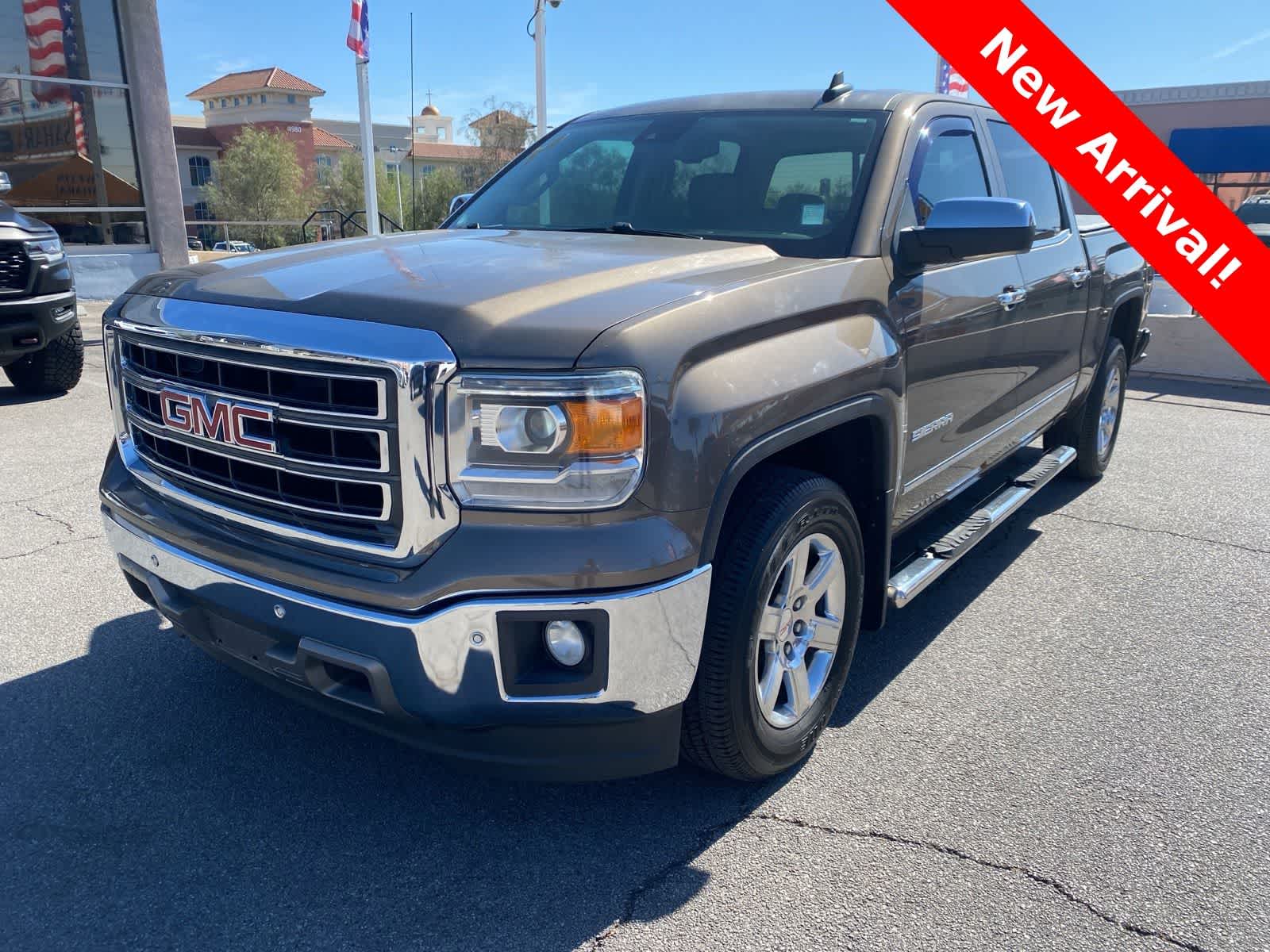2015 GMC Sierra 2WD Crew Cab SLT SWB's photo